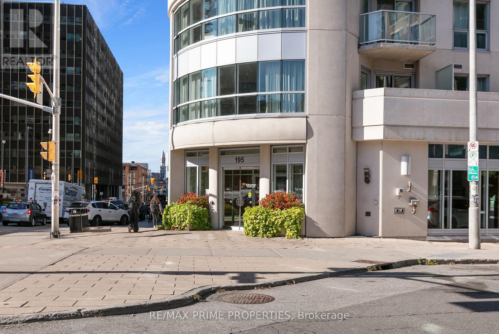 1306 - 195 Besserer Street, Ottawa, Ontario  K1N 0B6 - Photo 3 - X12408787