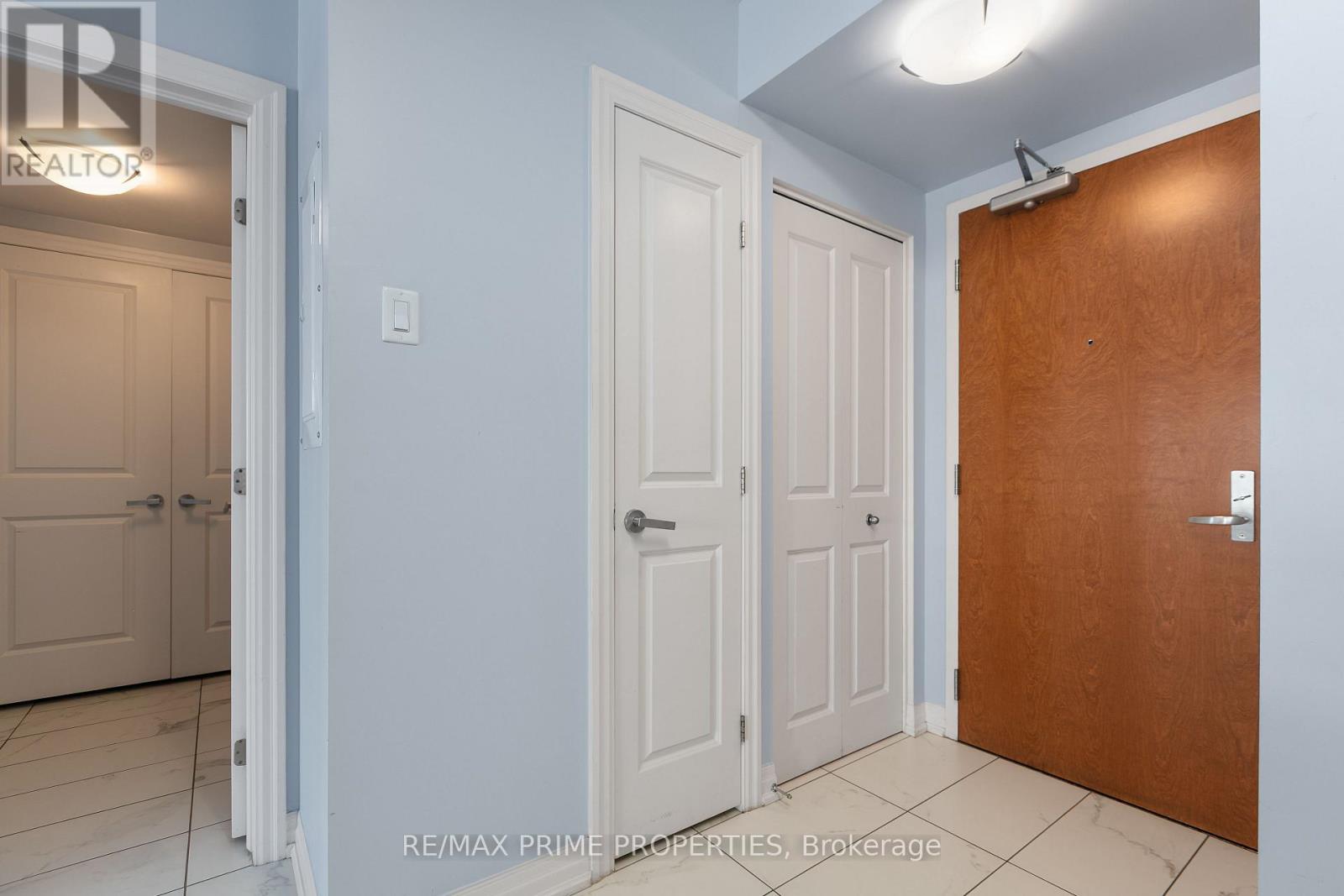 1306 - 195 Besserer Street, Ottawa, Ontario  K1N 0B6 - Photo 4 - X12408787