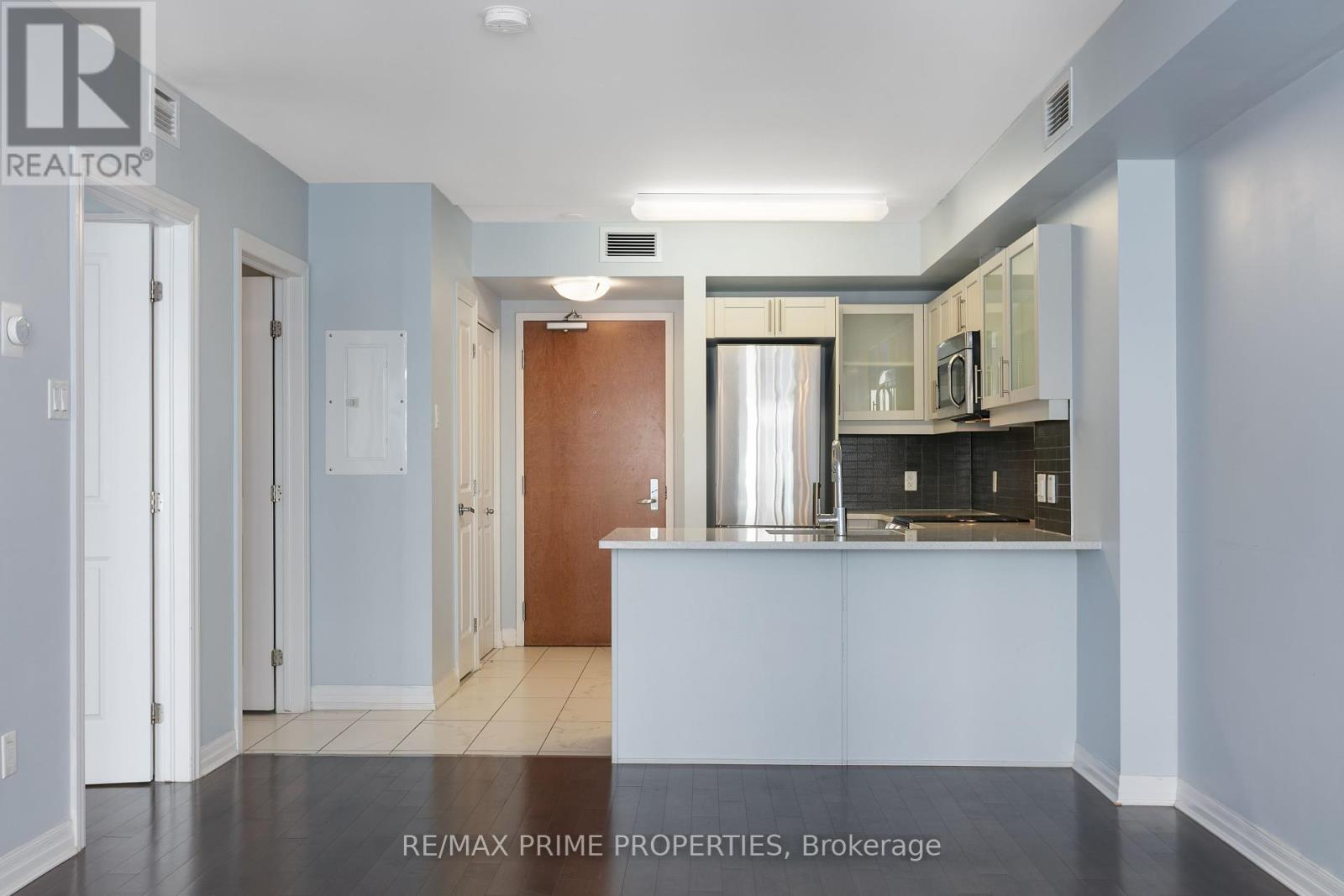 1306 - 195 Besserer Street, Ottawa, Ontario  K1N 0B6 - Photo 5 - X12408787
