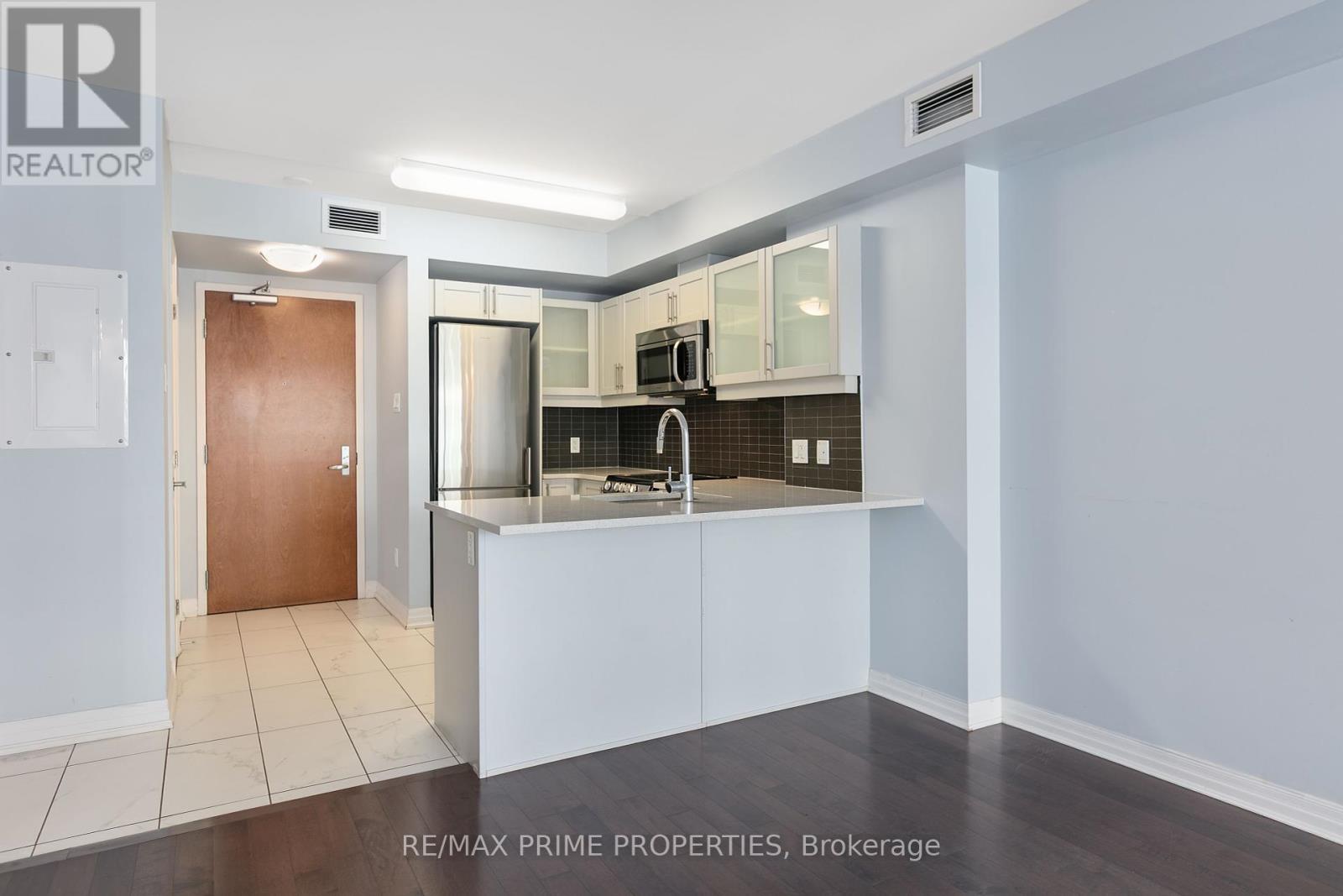 1306 - 195 Besserer Street, Ottawa, Ontario  K1N 0B6 - Photo 6 - X12408787