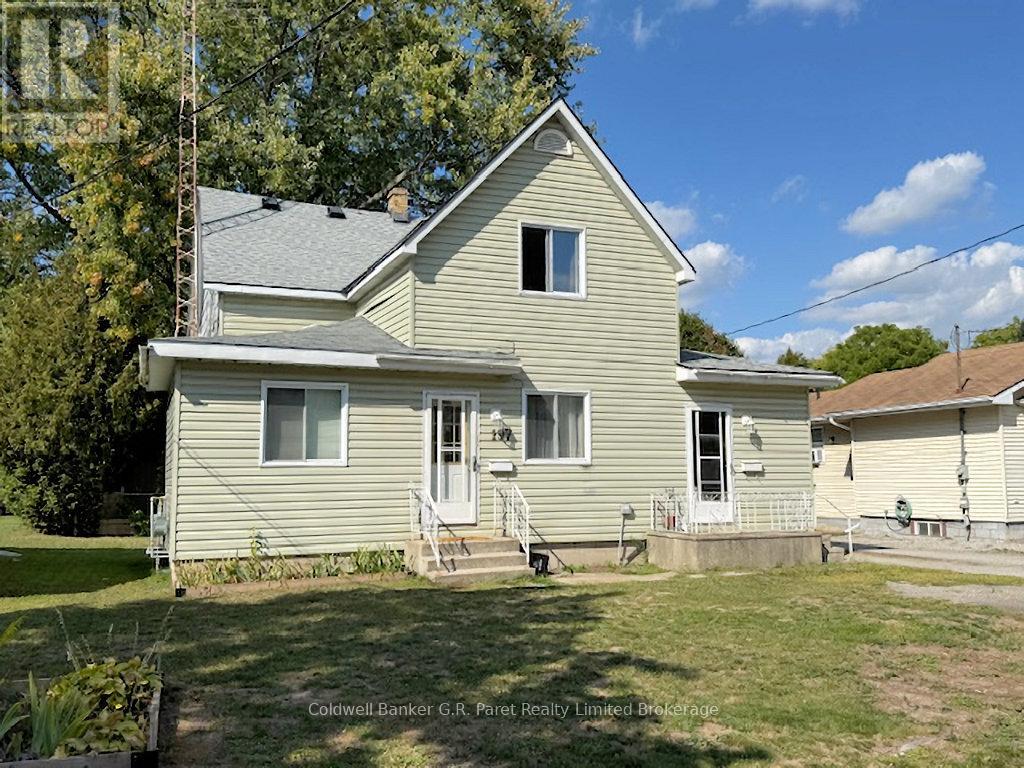 197 Crysler Street, Norfolk, Ontario N4B 1H9 - Photo 1 - X12408774