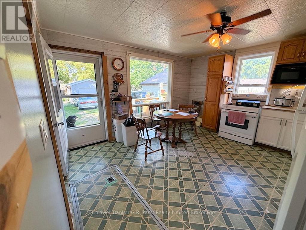 197 Crysler Street, Norfolk, Ontario N4B 1H9 - Photo 3 - X12408774