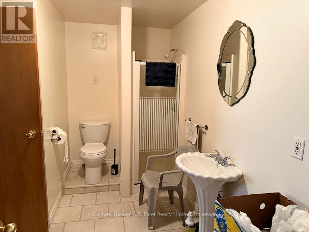 197 Crysler Street, Norfolk, Ontario N4B 1H9 - Photo 8 - X12408774