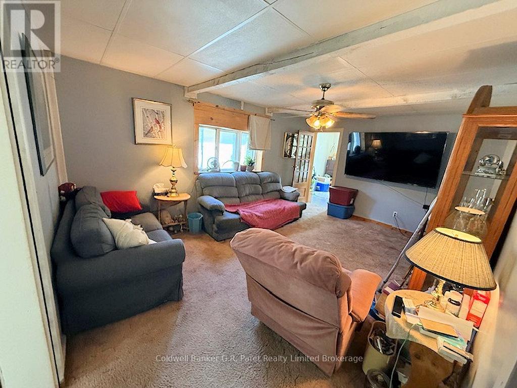 197 Crysler Street, Norfolk, Ontario N4B 1H9 - Photo 9 - X12408774