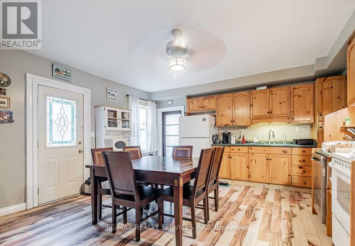 2901 Charleston Side Road, Caledon, Ontario  L0N 1C0 - Photo 3 - W12402580