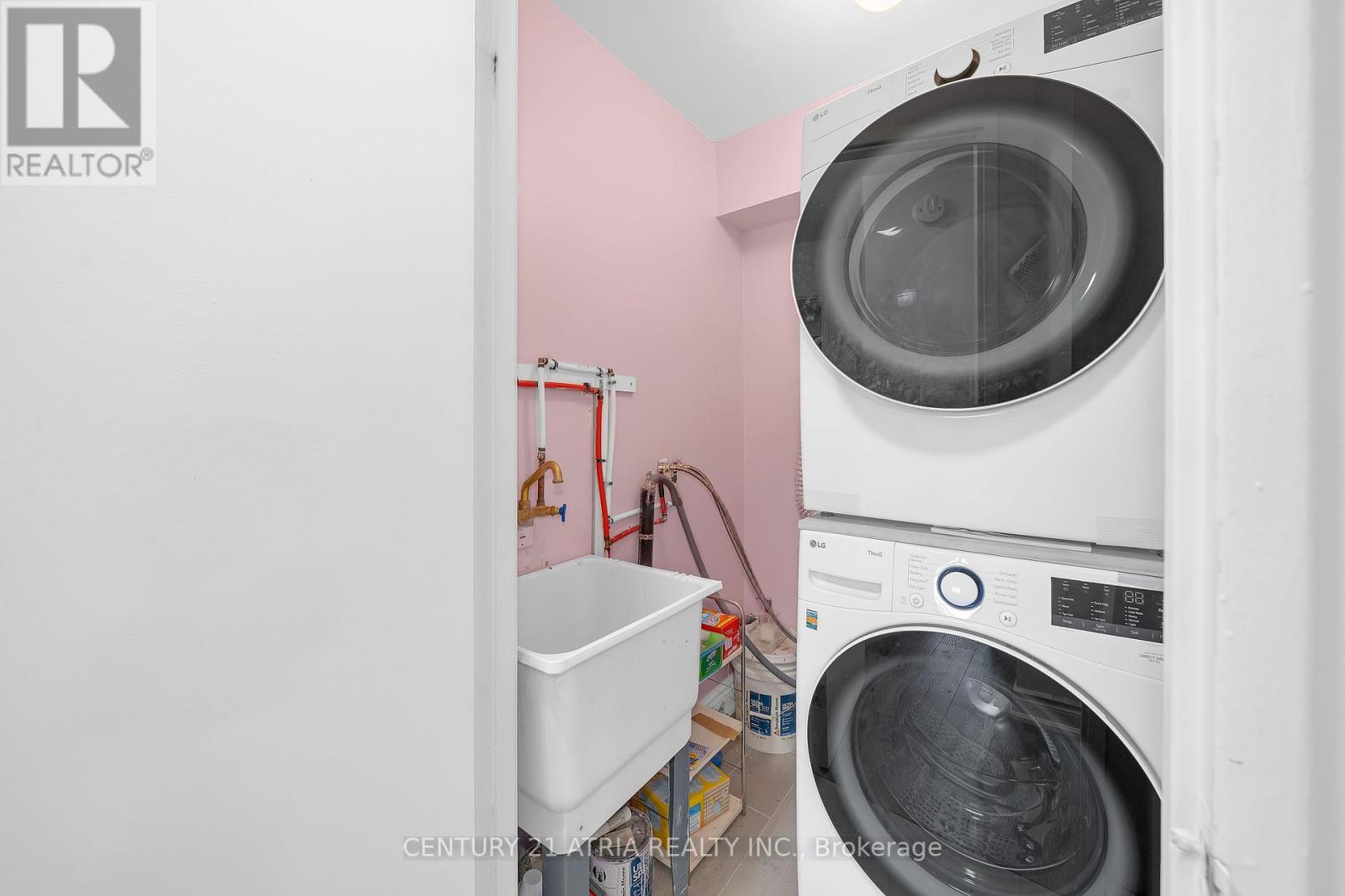 1102 - 10 Tobermory Drive, Toronto, Ontario  M3N 2Y5 - Photo 17 - W12407869