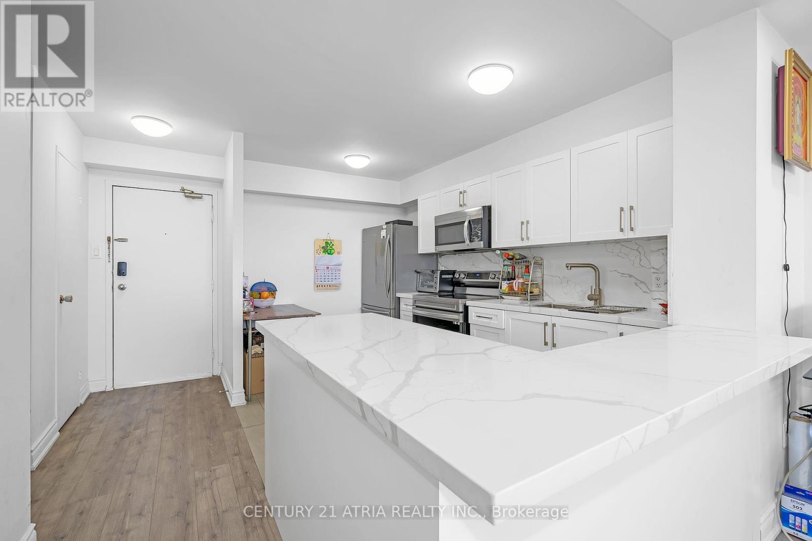 1102 - 10 Tobermory Drive, Toronto, Ontario  M3N 2Y5 - Photo 7 - W12407869