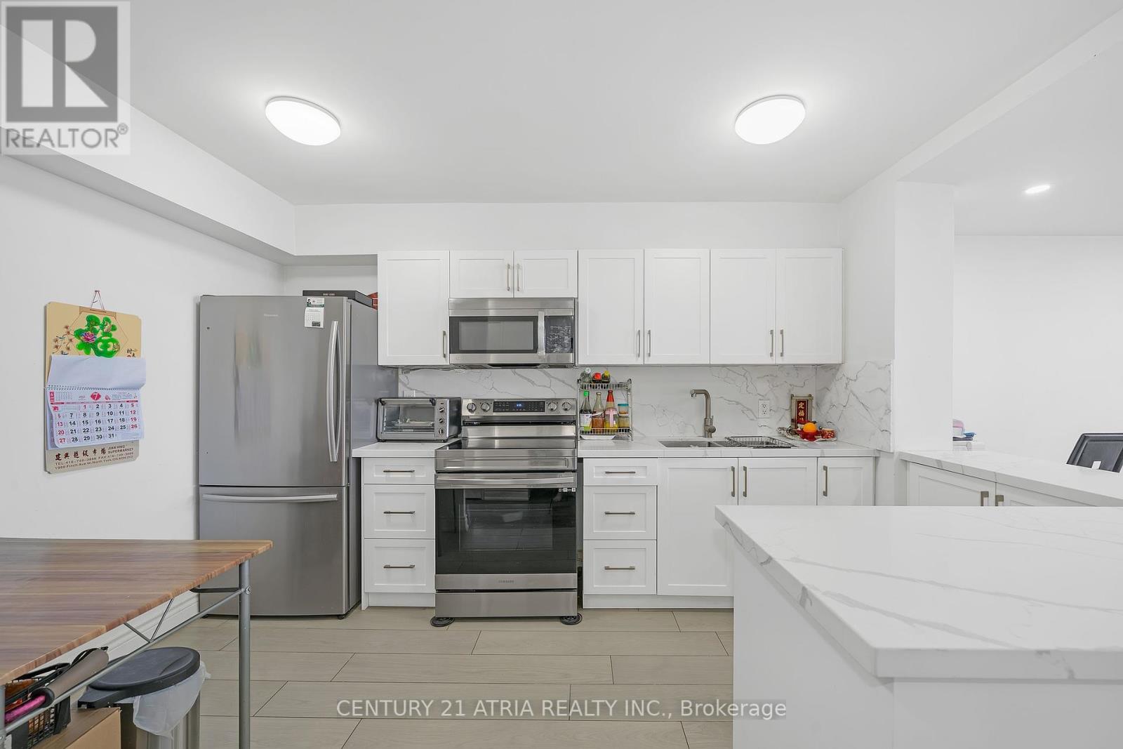 1102 - 10 Tobermory Drive, Toronto, Ontario  M3N 2Y5 - Photo 5 - W12407869