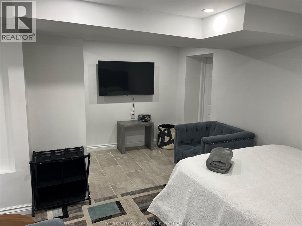 592 Elliott Unit# Basement, Windsor, Ontario  N8W 5A3 - Photo 10 - 25023654