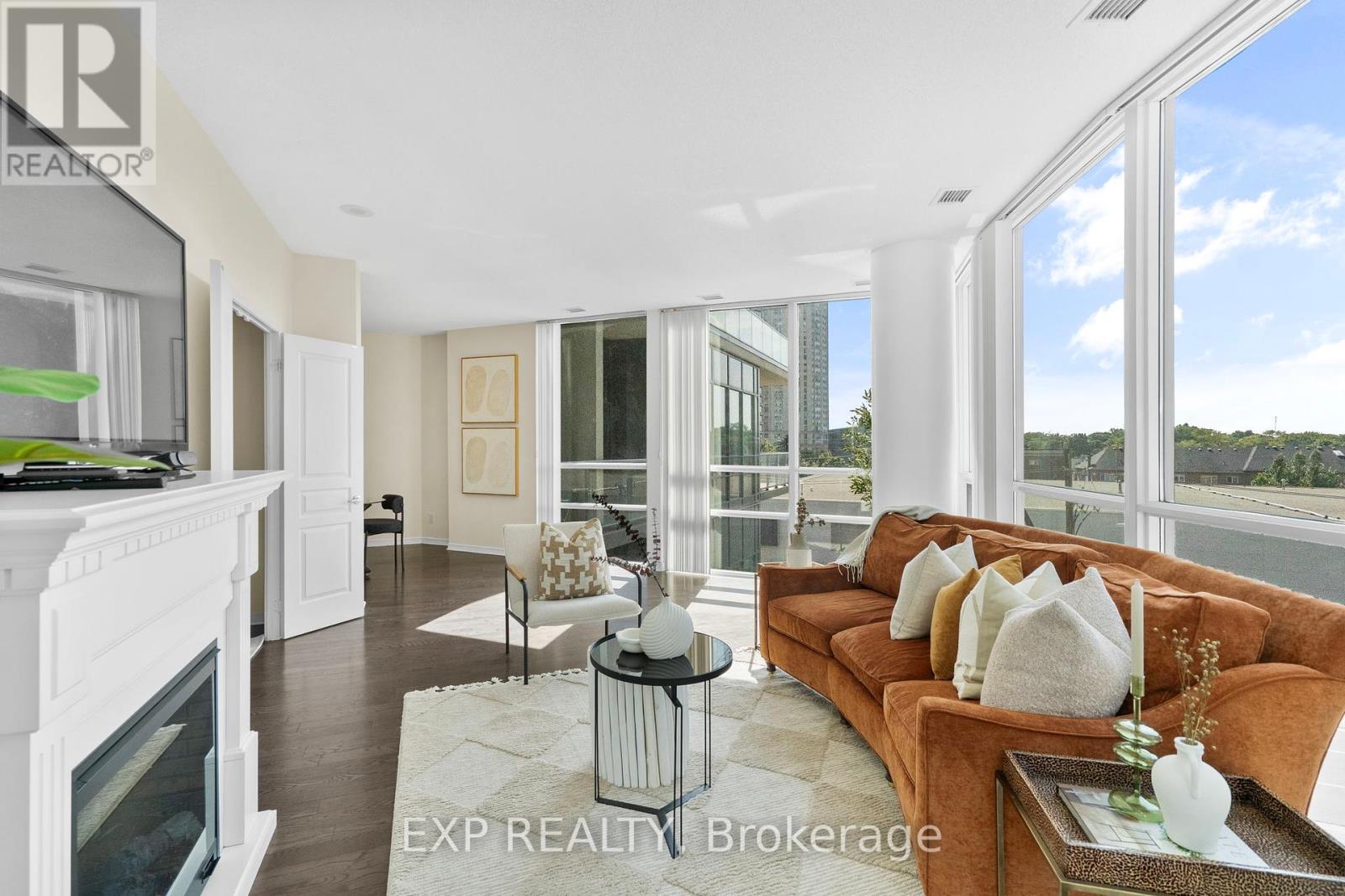 319 - 2240 LAKE SHORE BOULEVARD W, Toronto, Ontario