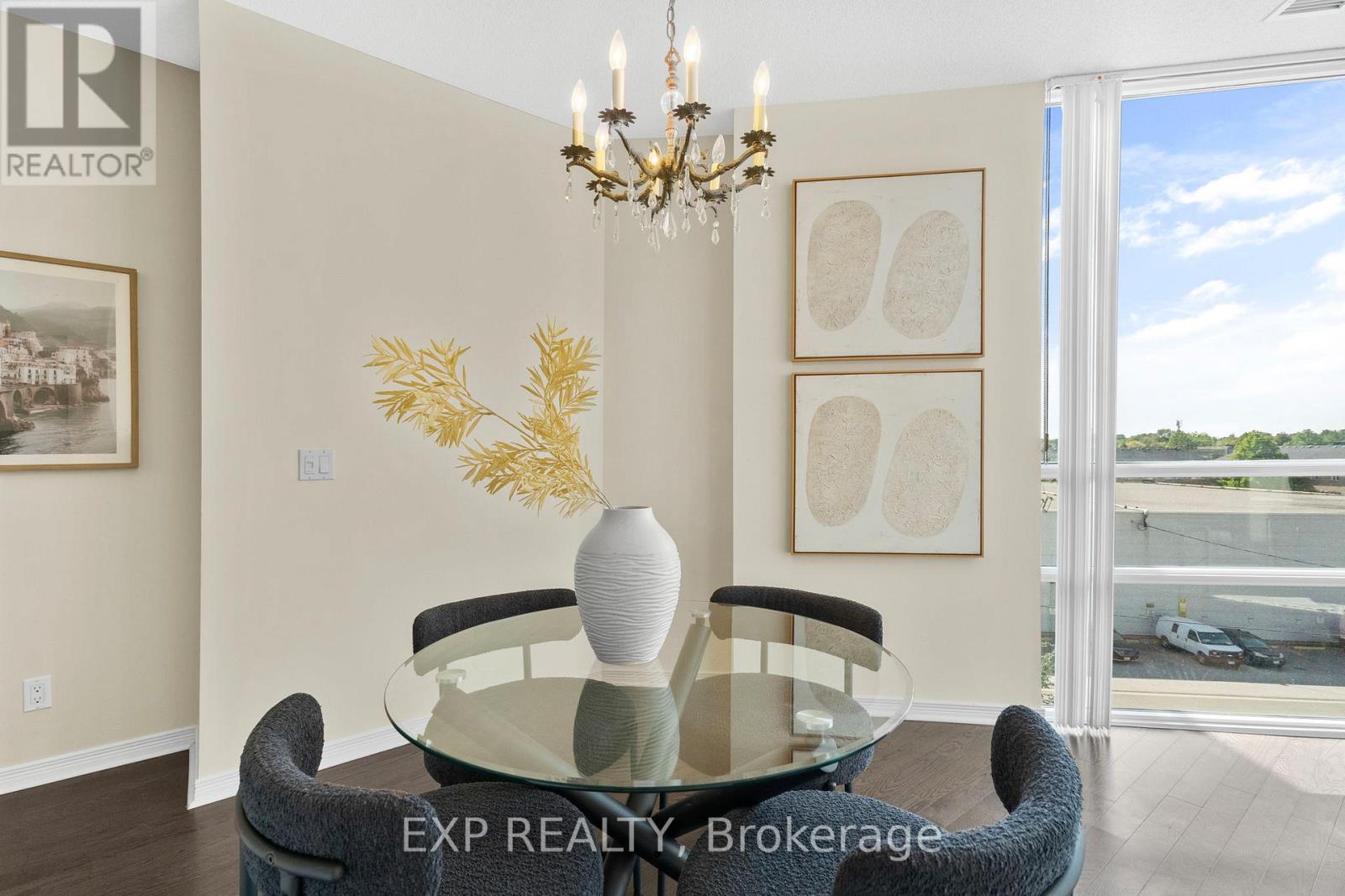 319 - 2240 Lake Shore Boulevard W, Toronto (Mimico), Ontario  M8V 1A5 - Photo 12 - W12408542
