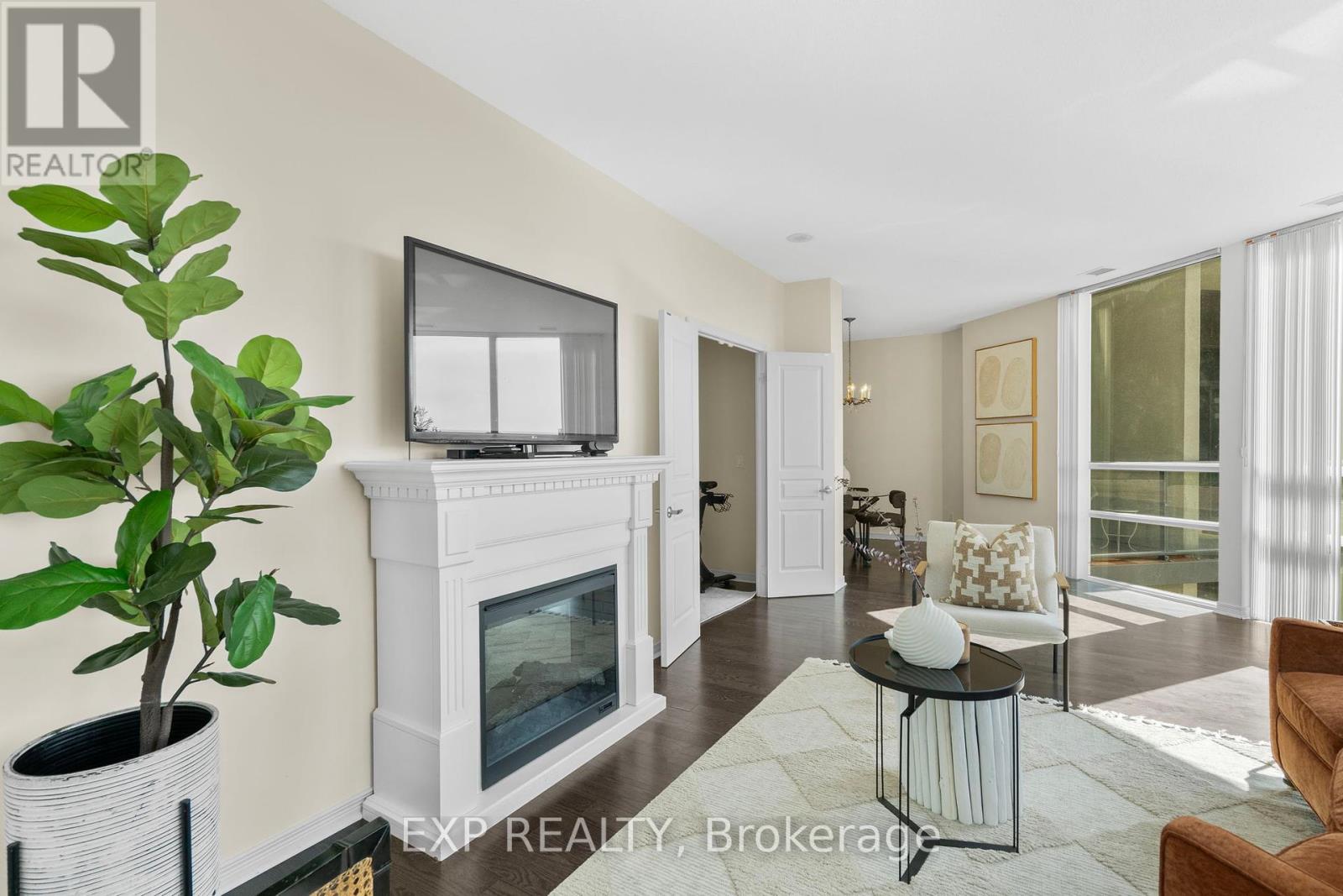 319 - 2240 Lake Shore Boulevard W, Toronto (Mimico), Ontario  M8V 1A5 - Photo 15 - W12408542