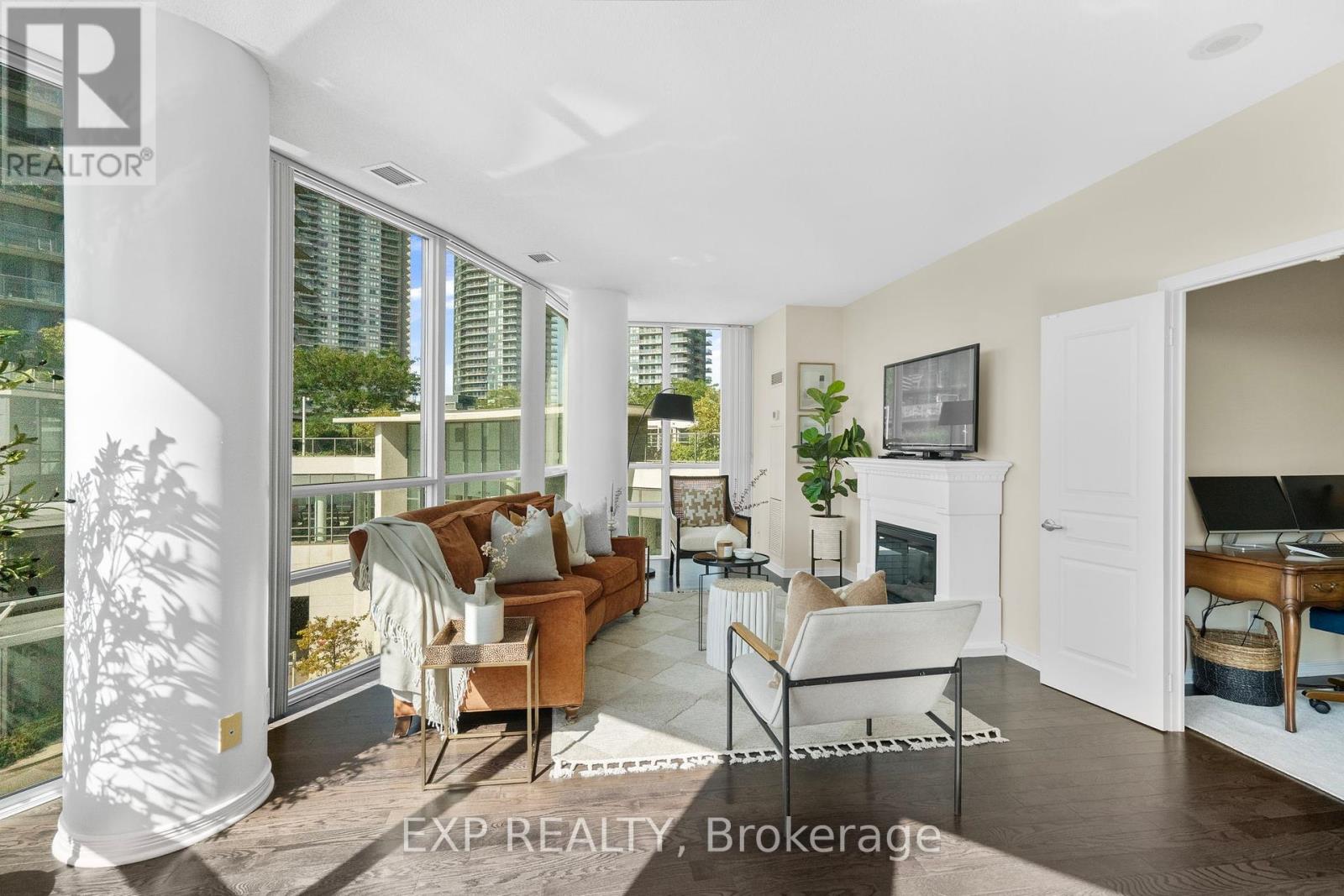 319 - 2240 Lake Shore Boulevard W, Toronto (Mimico), Ontario  M8V 1A5 - Photo 19 - W12408542