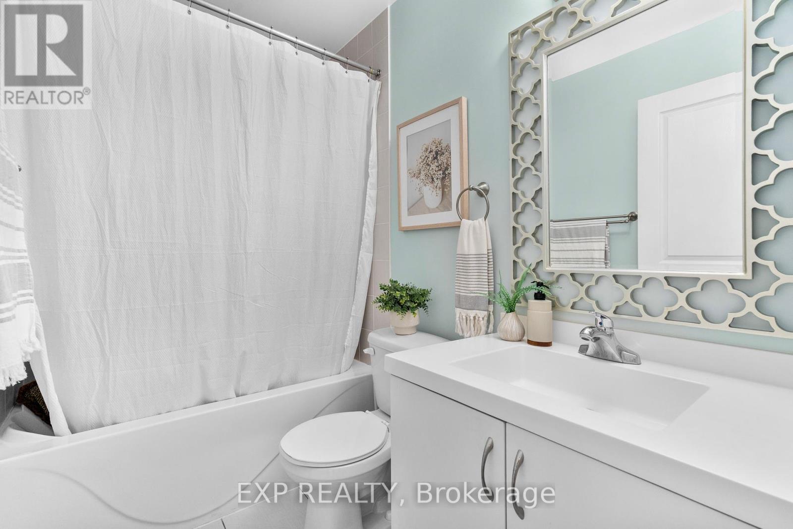 319 - 2240 Lake Shore Boulevard W, Toronto (Mimico), Ontario  M8V 1A5 - Photo 22 - W12408542