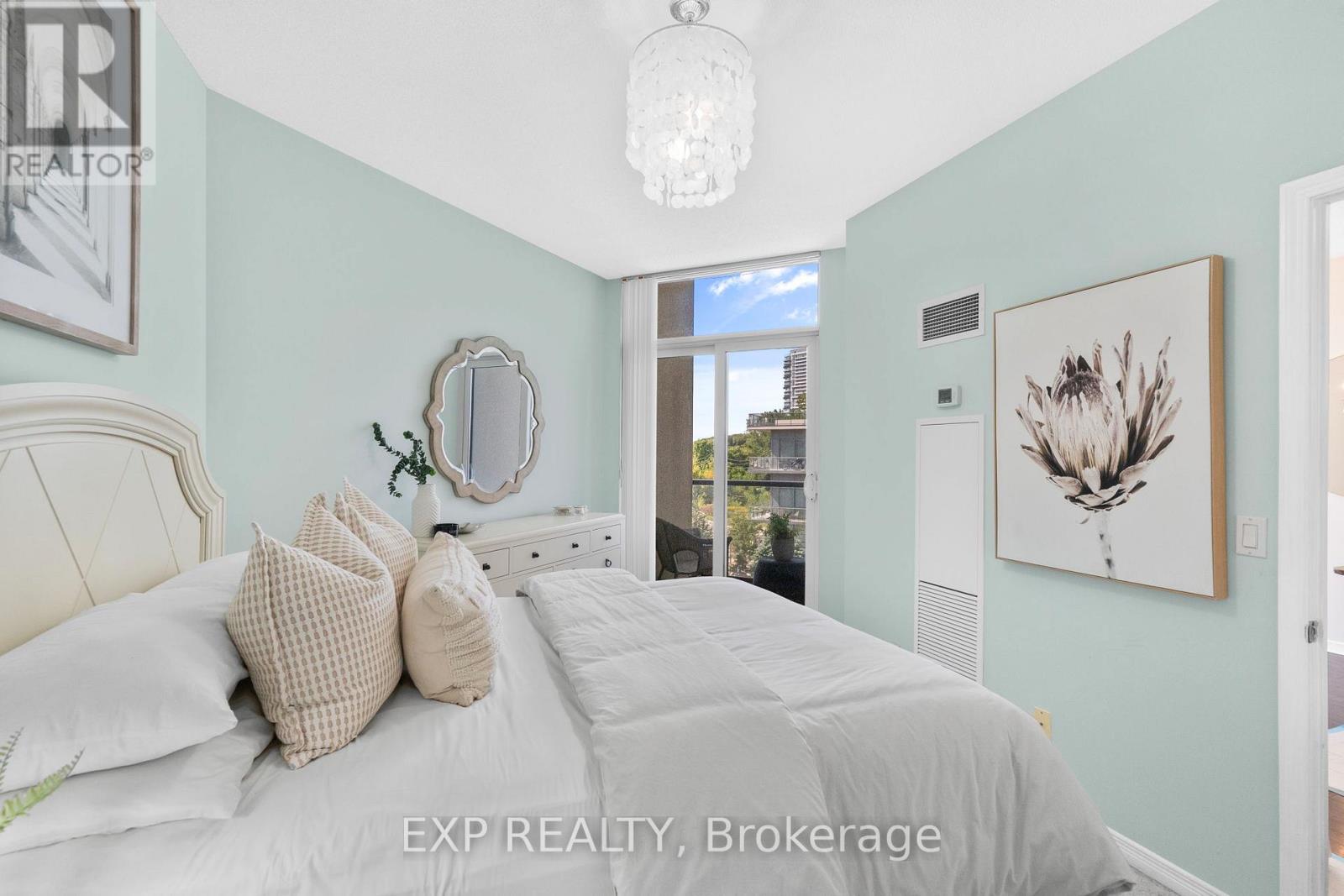 319 - 2240 Lake Shore Boulevard W, Toronto (Mimico), Ontario  M8V 1A5 - Photo 23 - W12408542