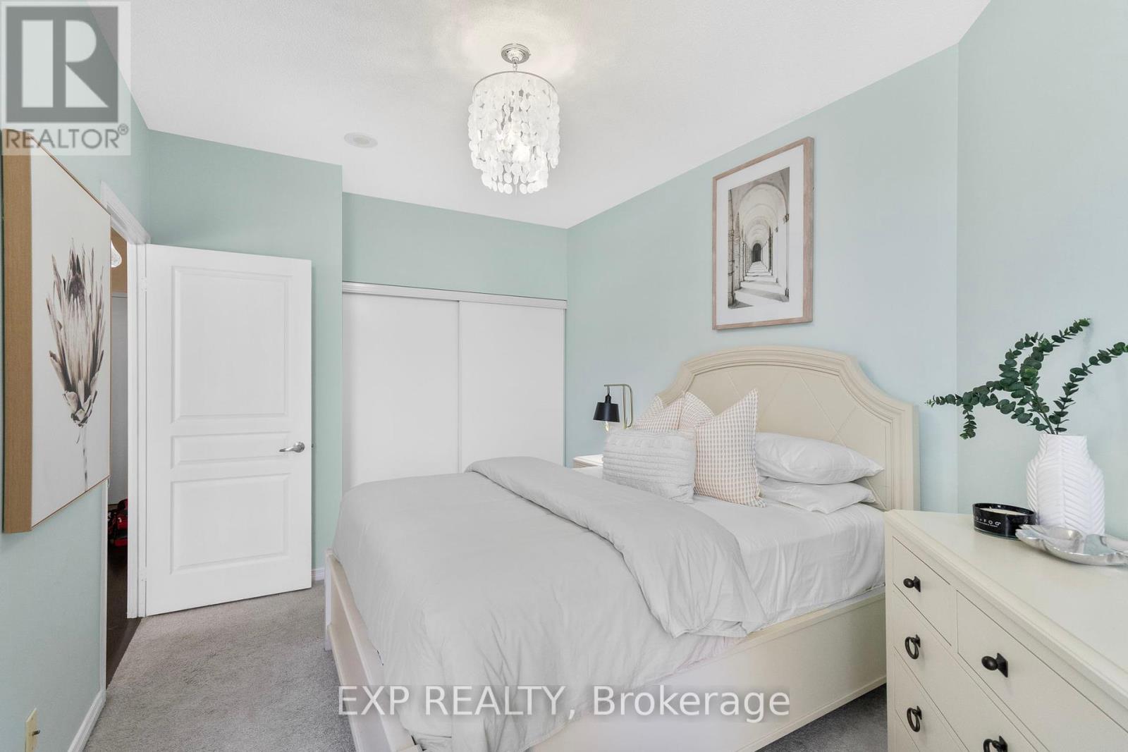 319 - 2240 Lake Shore Boulevard W, Toronto (Mimico), Ontario  M8V 1A5 - Photo 24 - W12408542
