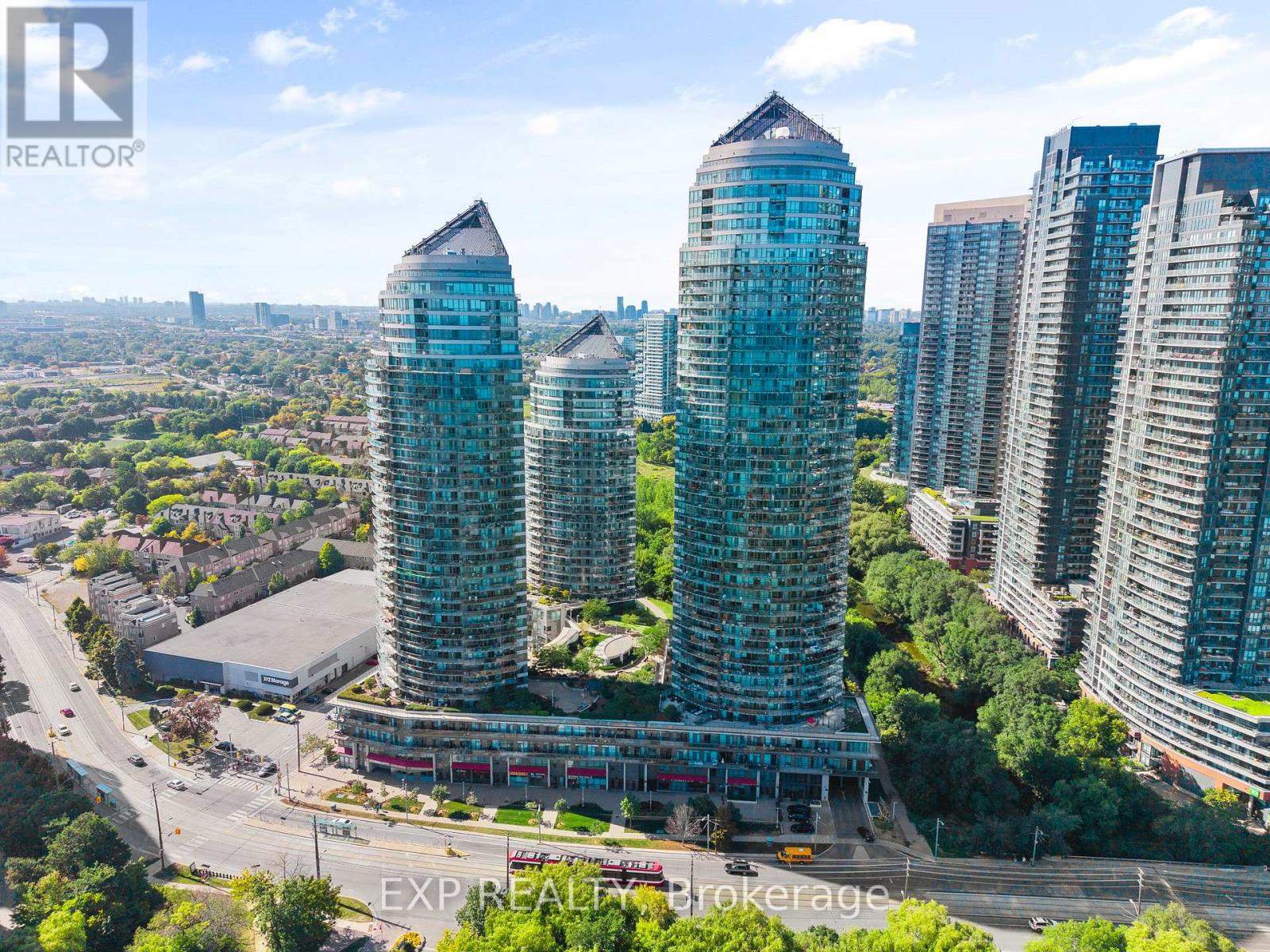 319 - 2240 Lake Shore Boulevard W, Toronto (Mimico), Ontario  M8V 1A5 - Photo 31 - W12408542