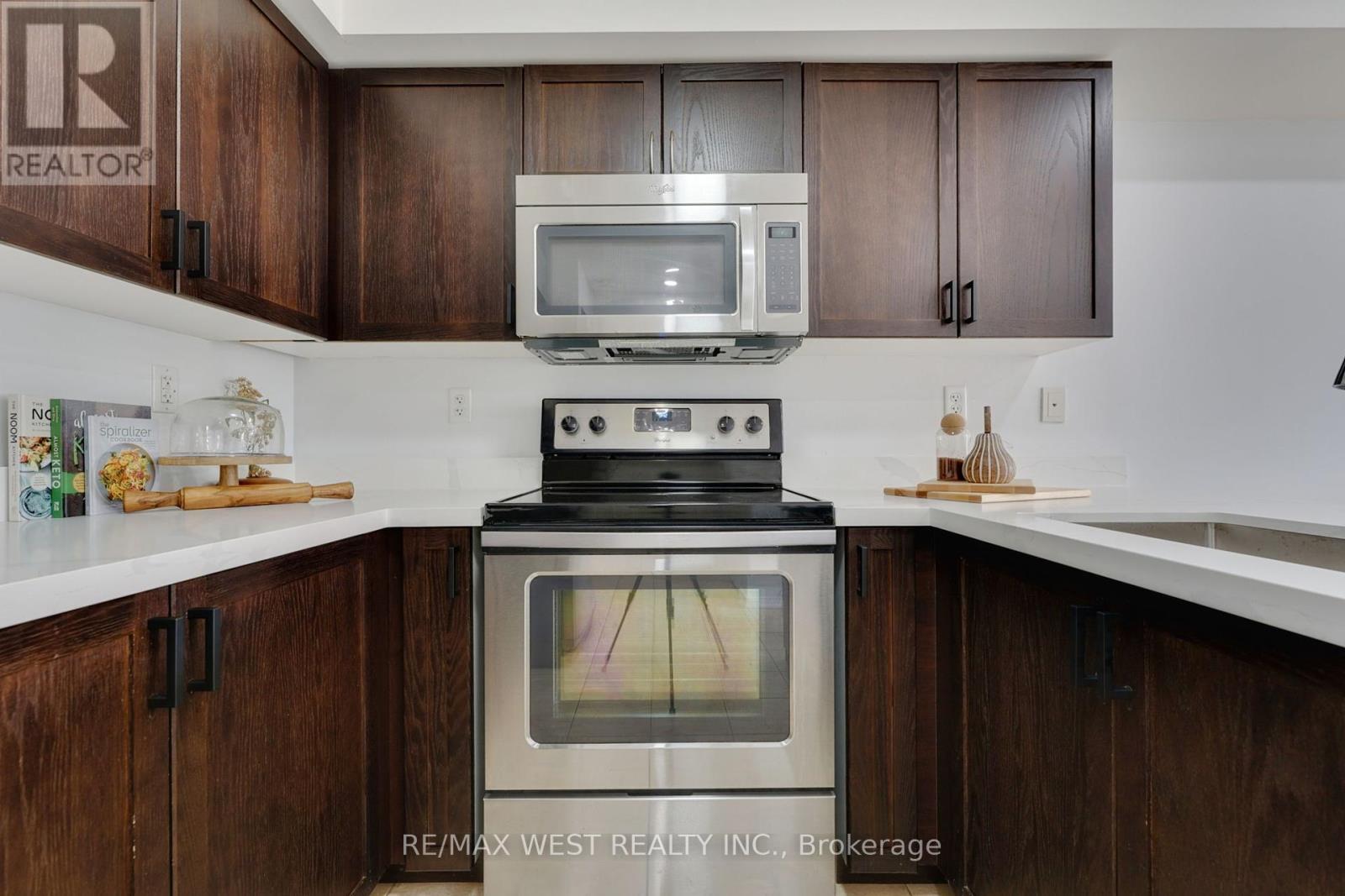 12 - 15 Hays Boulevard, Oakville, Ontario  L6H 0H8 - Photo 15 - W12408546