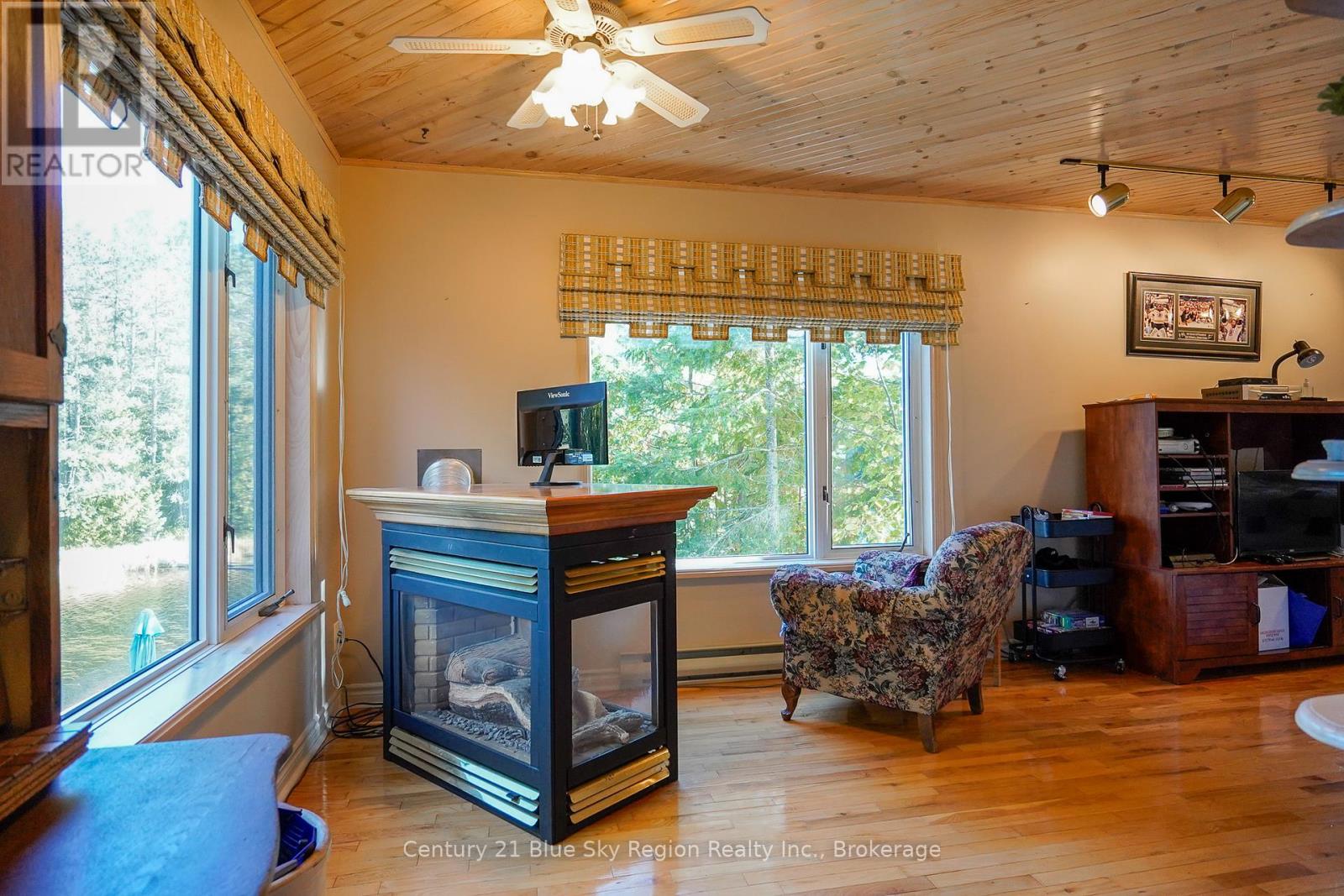 5065 Highway 11 N, Temagami, Ontario  P0H 1H0 - Photo 23 - X12408741