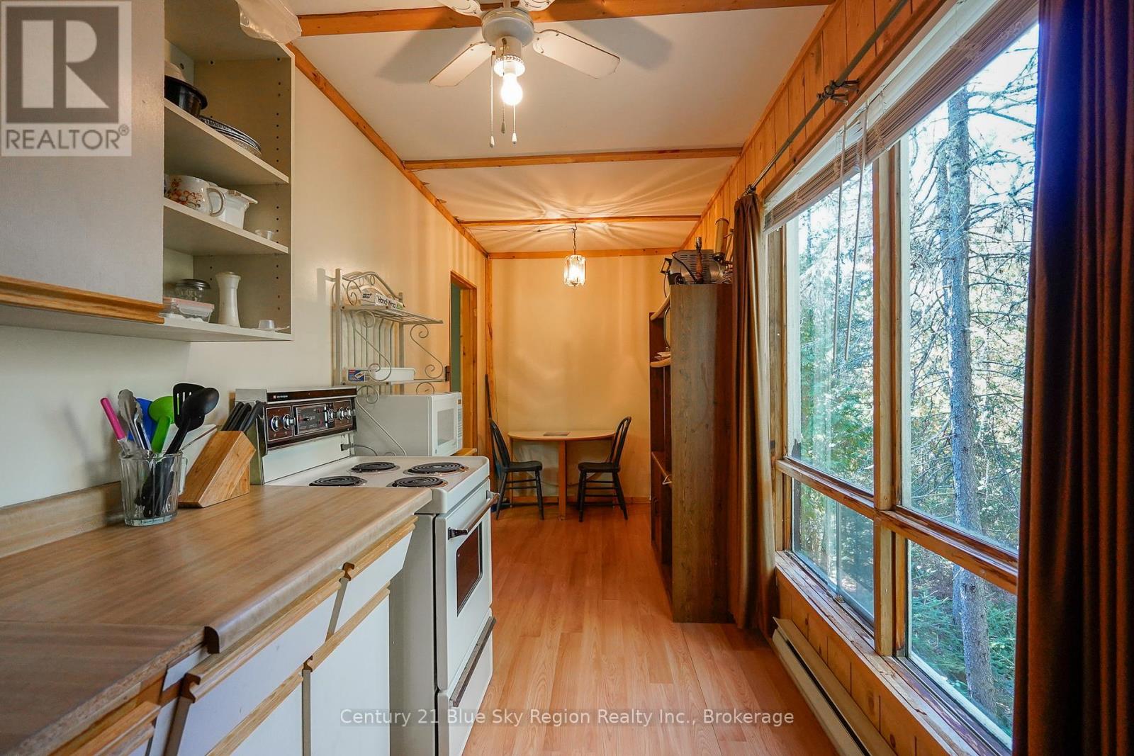 5065 Highway 11 N, Temagami, Ontario  P0H 1H0 - Photo 38 - X12408741