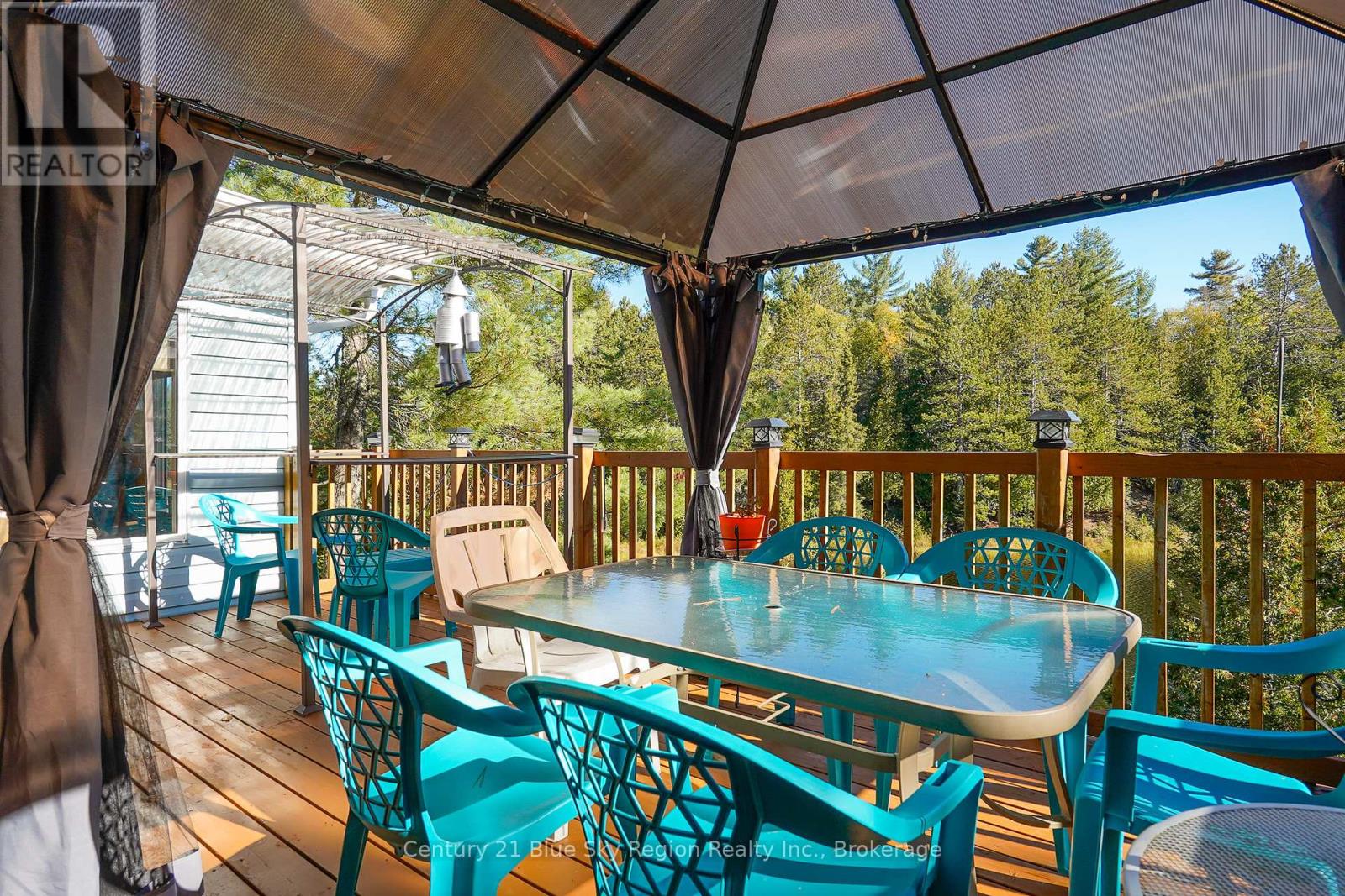 5065 Highway 11 N, Temagami, Ontario  P0H 1H0 - Photo 35 - X12408741