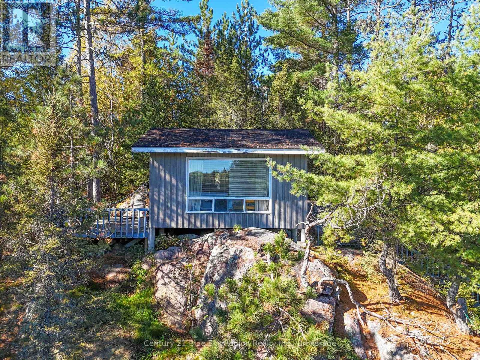 5065 Highway 11 N, Temagami, Ontario  P0H 1H0 - Photo 37 - X12408741