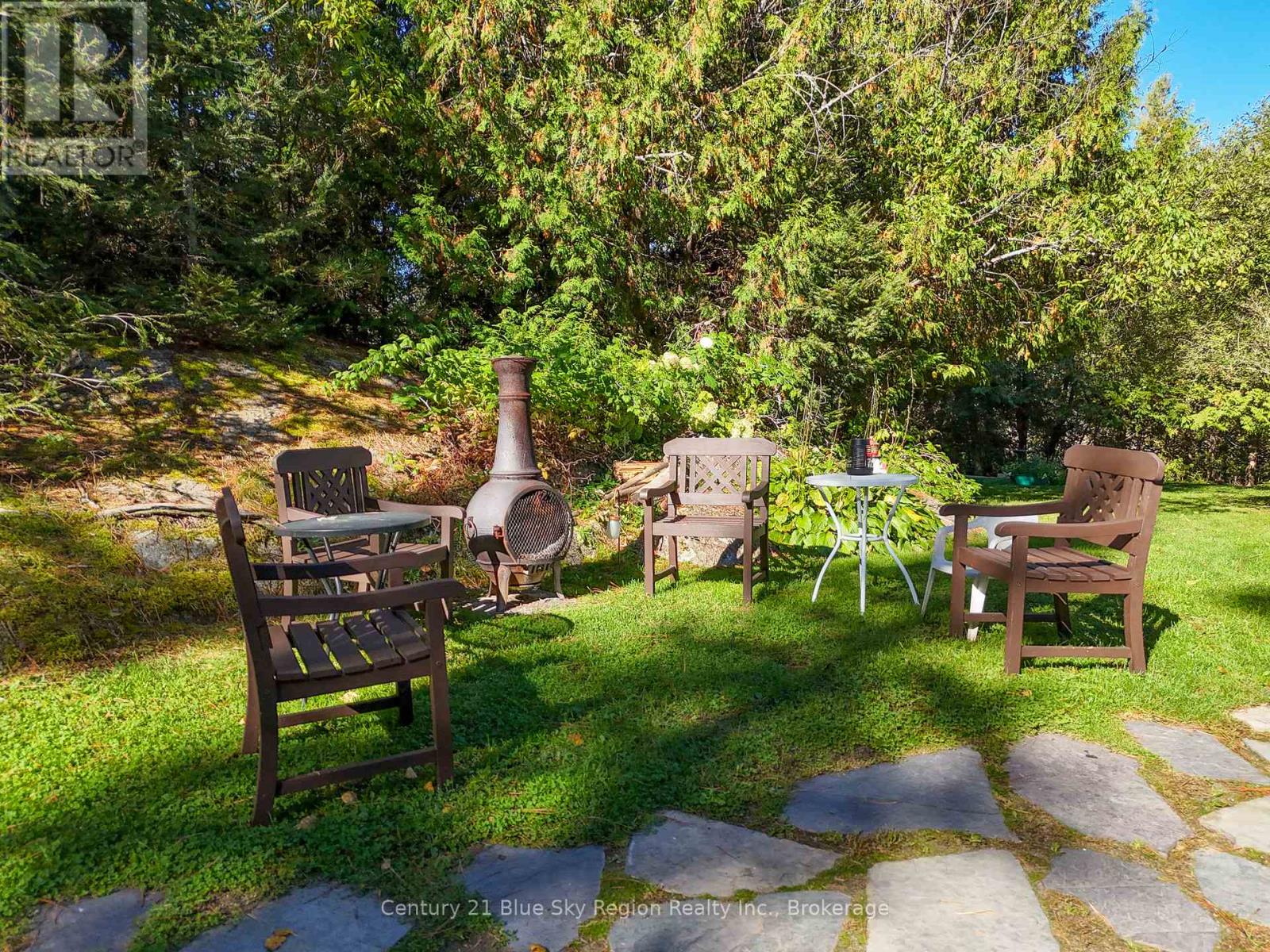 5065 Highway 11 N, Temagami, Ontario  P0H 1H0 - Photo 42 - X12408741