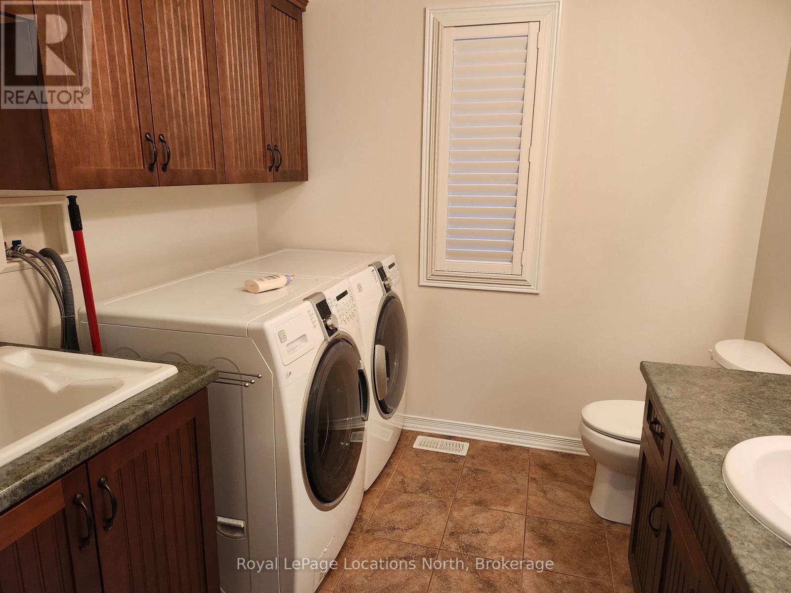 27 Portland Street, Collingwood, Ontario  L9Y 0W9 - Photo 6 - S12408765