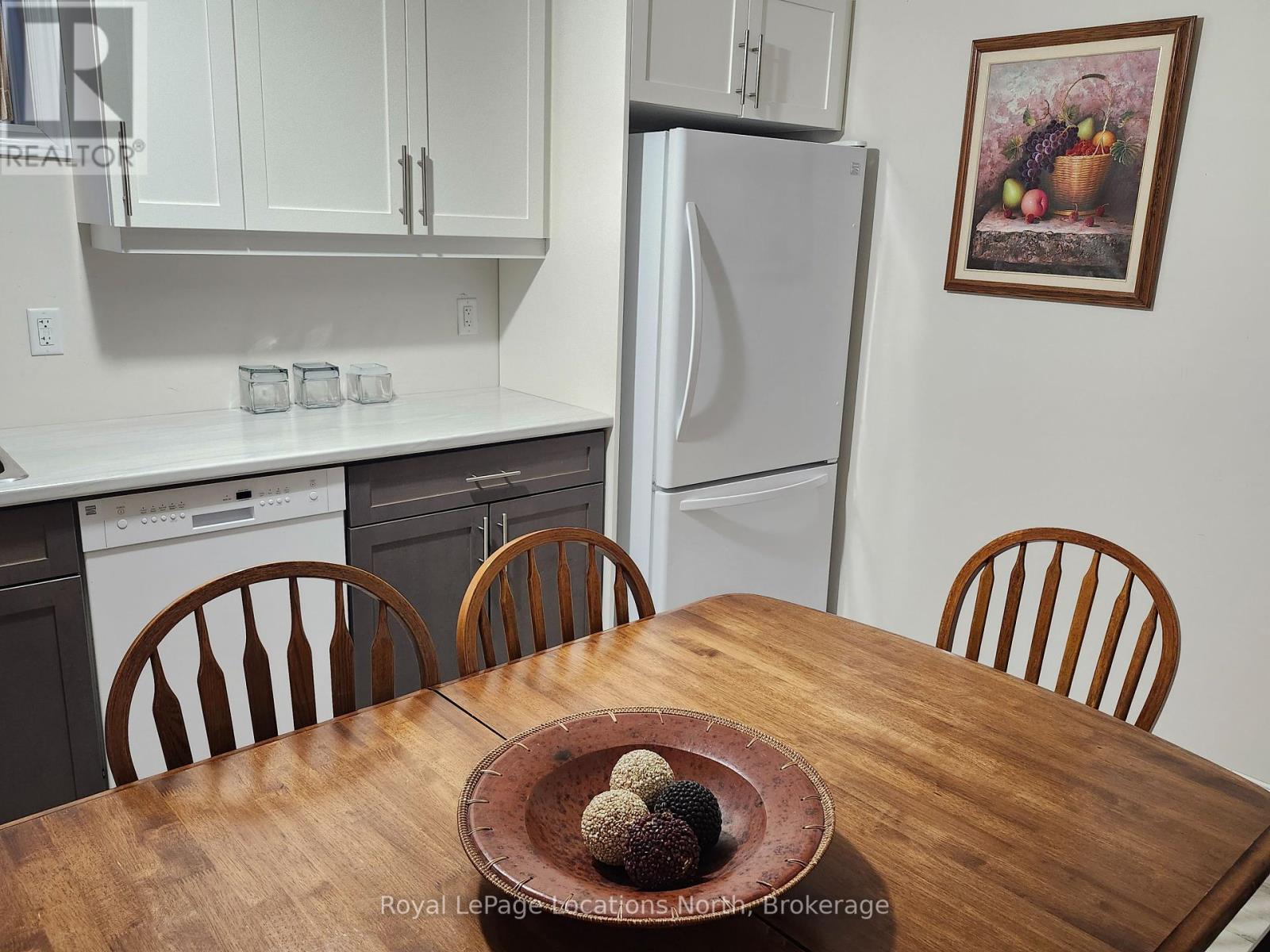 27 Portland Street, Collingwood, Ontario  L9Y 0W9 - Photo 24 - S12408765