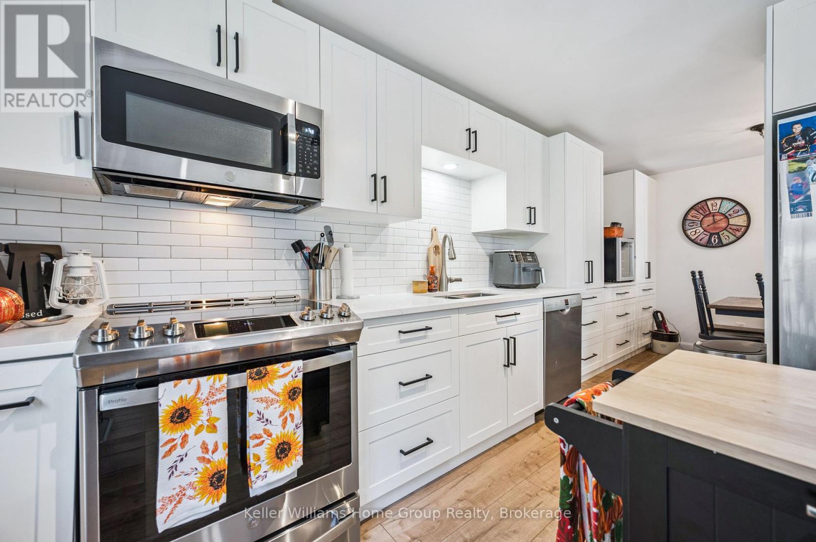 658 Holman Crescent, Centre Wellington, Ontario  N1M 3M2 - Photo 14 - X12408701