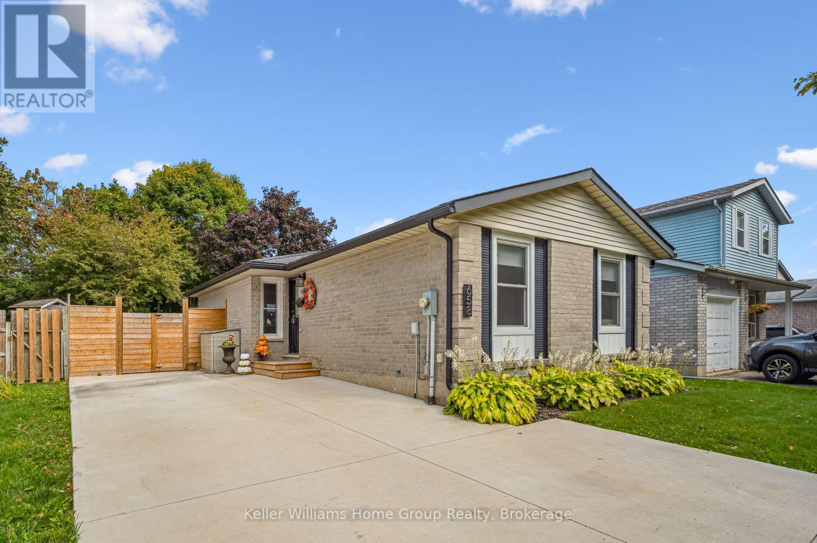 658 Holman Crescent, Centre Wellington, Ontario  N1M 3M2 - Photo 2 - X12408701