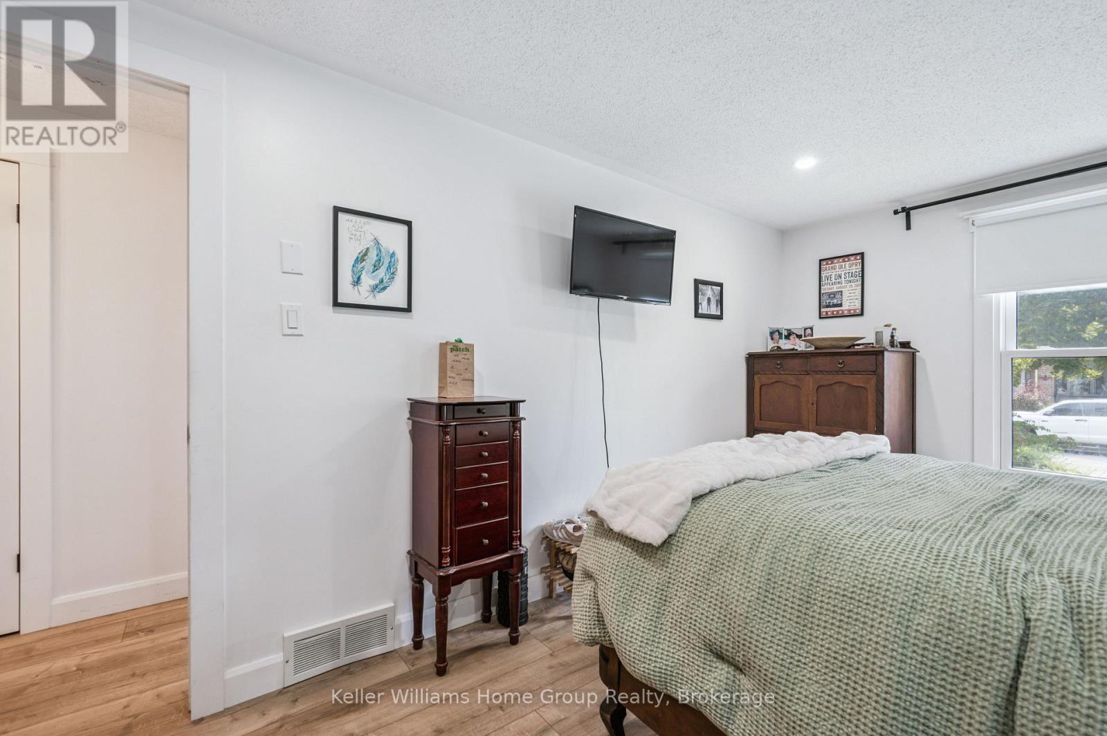 658 Holman Crescent, Centre Wellington, Ontario  N1M 3M2 - Photo 22 - X12408701
