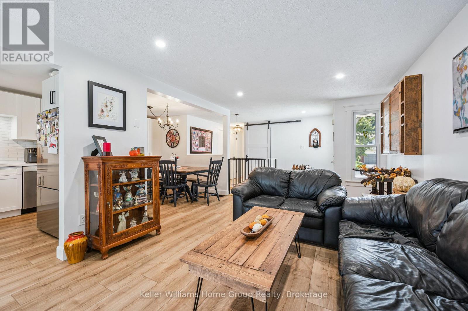 658 Holman Crescent, Centre Wellington, Ontario  N1M 3M2 - Photo 8 - X12408701