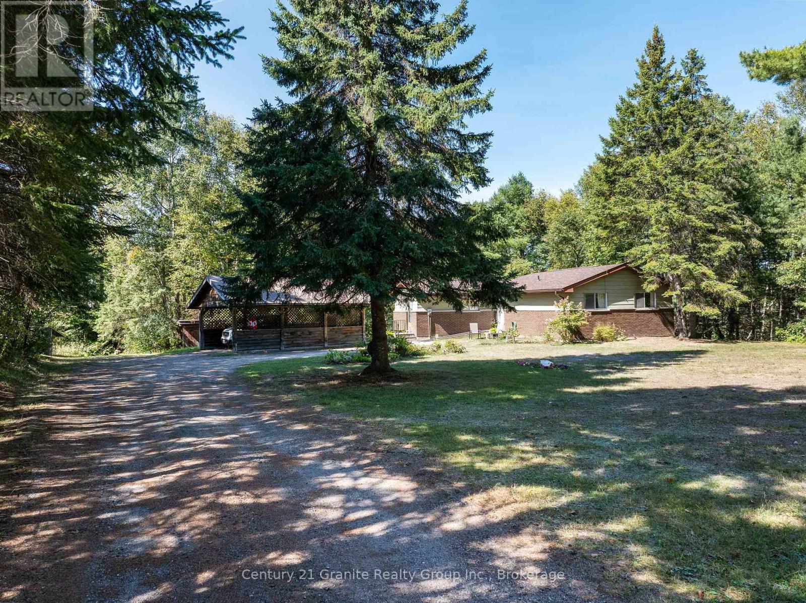 733 BOBCAYGEON ROAD, Minden Hills, Ontario