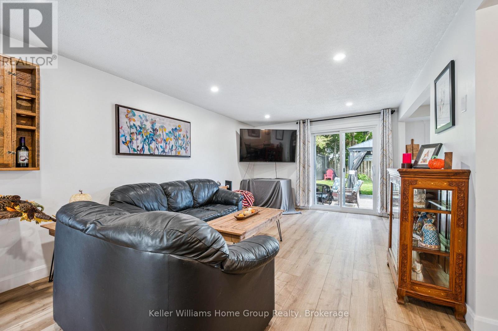 658 Holman Crescent, Centre Wellington, Ontario  N1M 3M2 - Photo 9 - X12408701
