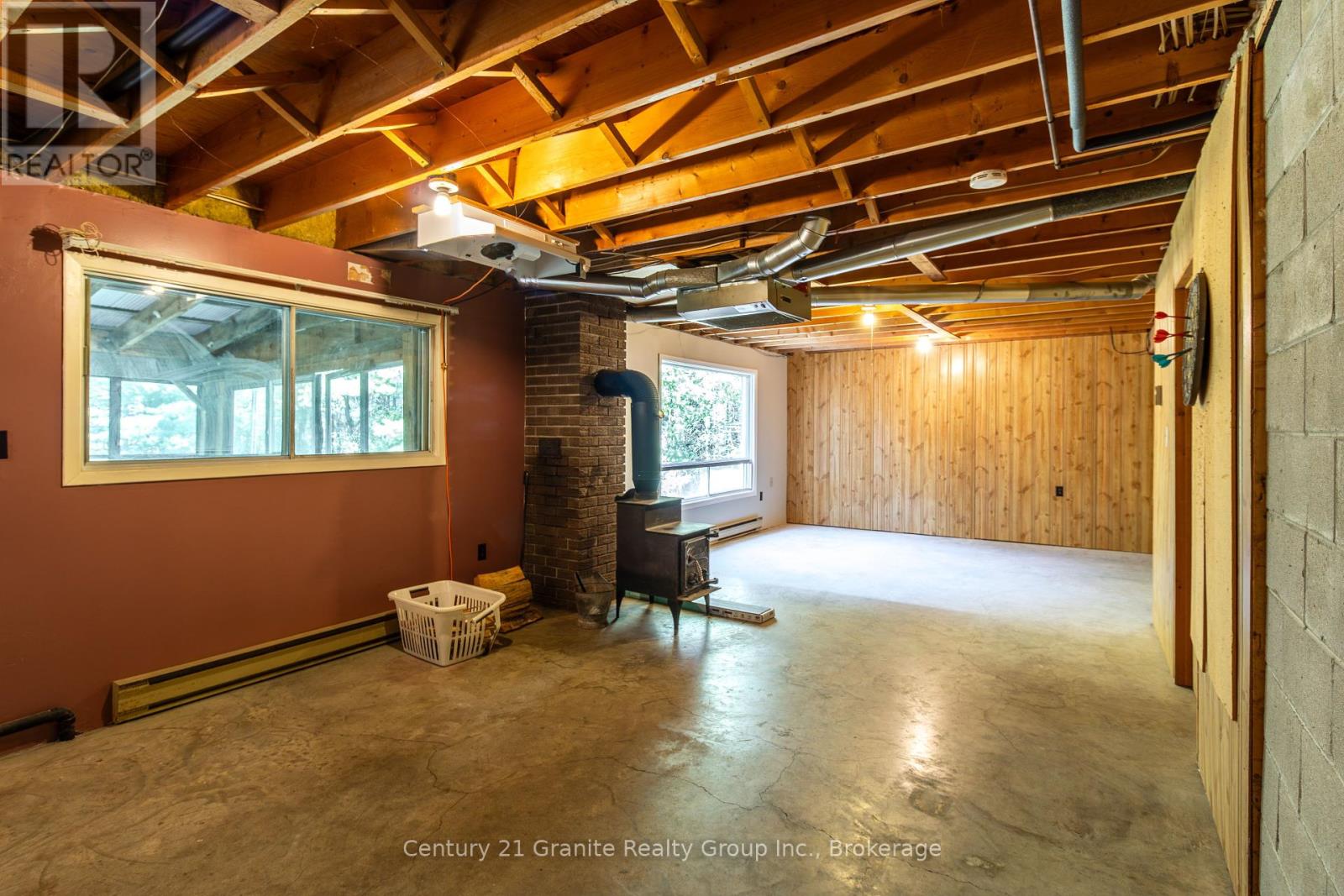 733 Bobcaygeon Road, Minden Hills, Ontario  K0M 2K0 - Photo 25 - X12408709