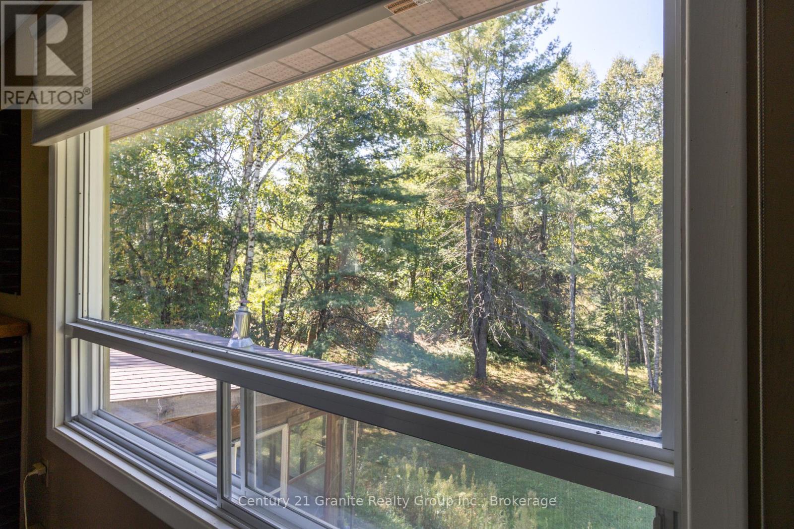 733 Bobcaygeon Road, Minden Hills, Ontario  K0M 2K0 - Photo 10 - X12408709