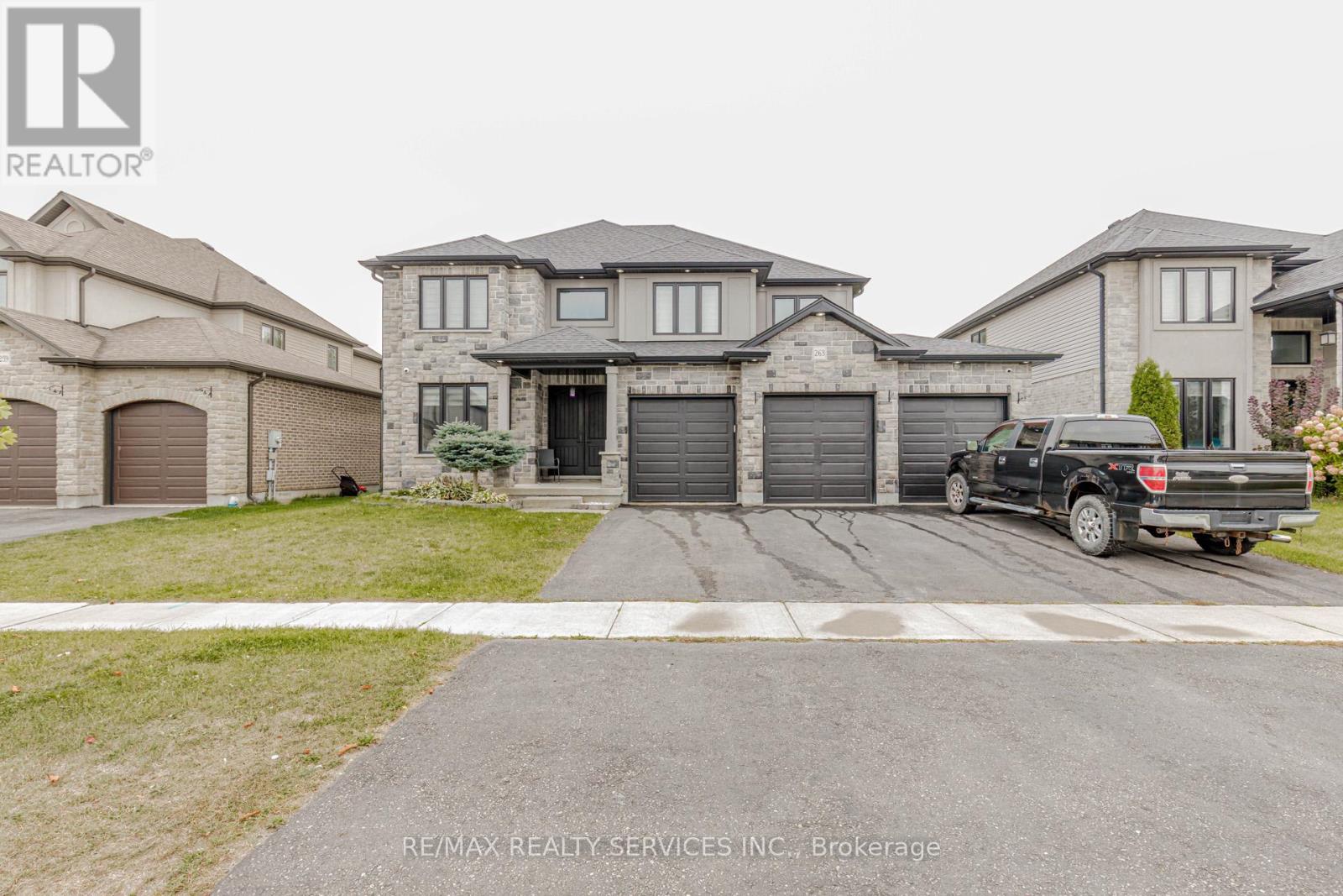 263 Wedgewood Drive, Woodstock, Ontario  N4T 0J1 - Photo 2 - X12408556