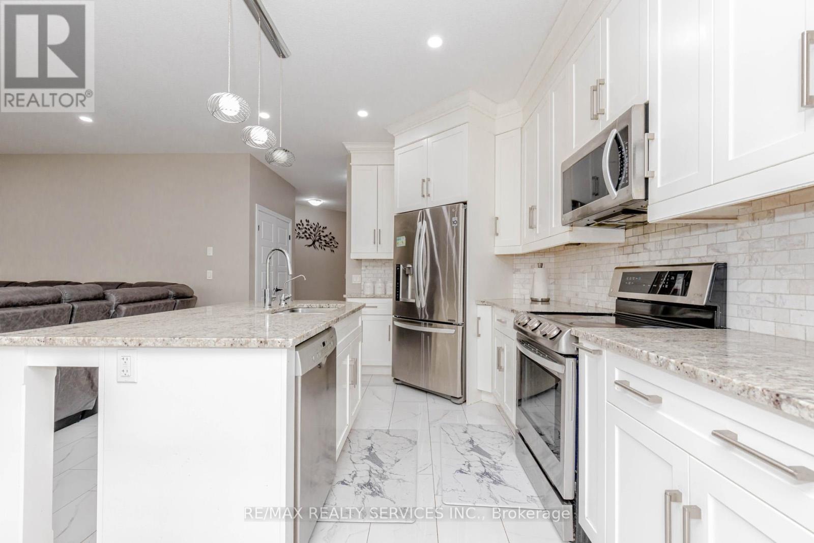 263 Wedgewood Drive, Woodstock, Ontario  N4T 0J1 - Photo 21 - X12408556