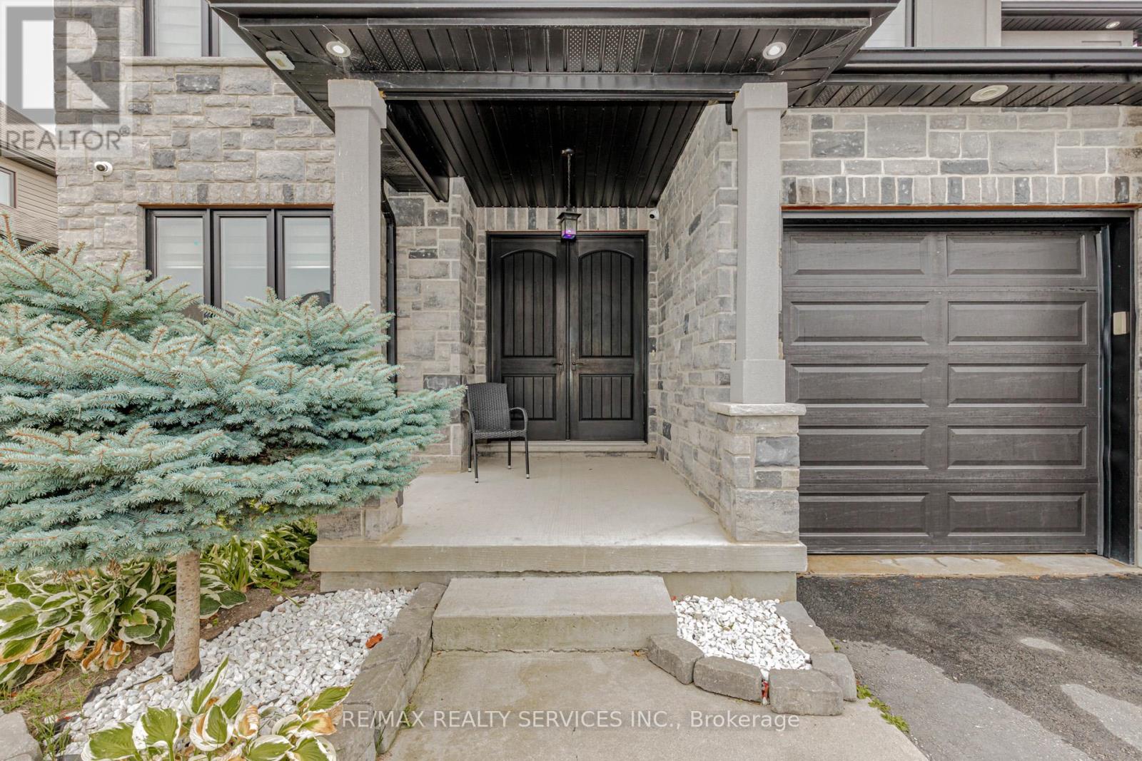 263 Wedgewood Drive, Woodstock, Ontario  N4T 0J1 - Photo 3 - X12408556