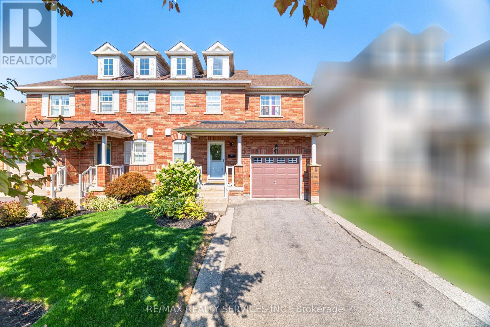 91 Young Crescent, Niagara-On-The-Lake, Ontario  L0S 1J7 - Photo 1 - X12408575