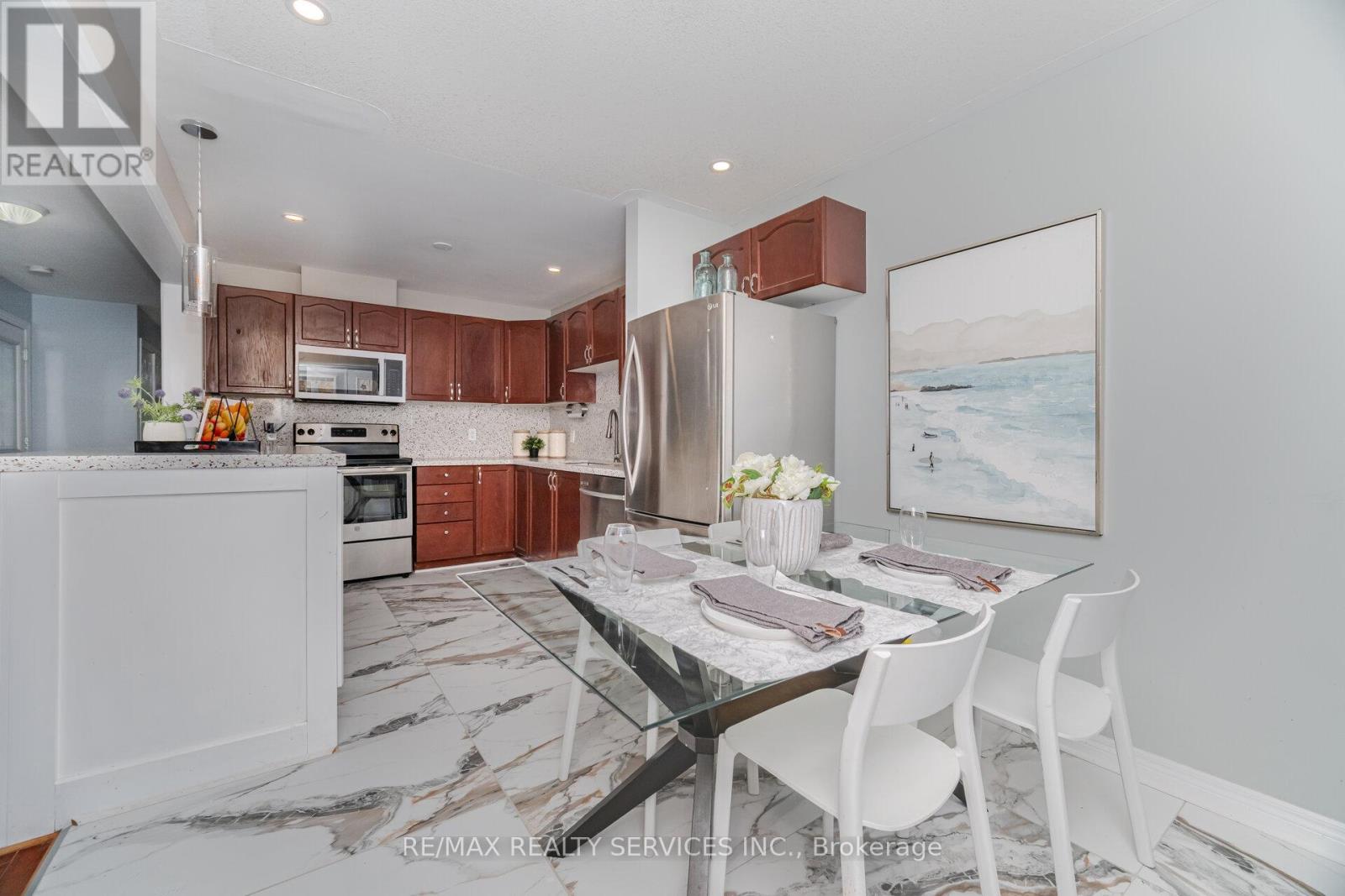 91 Young Crescent, Niagara-On-The-Lake, Ontario  L0S 1J7 - Photo 13 - X12408575