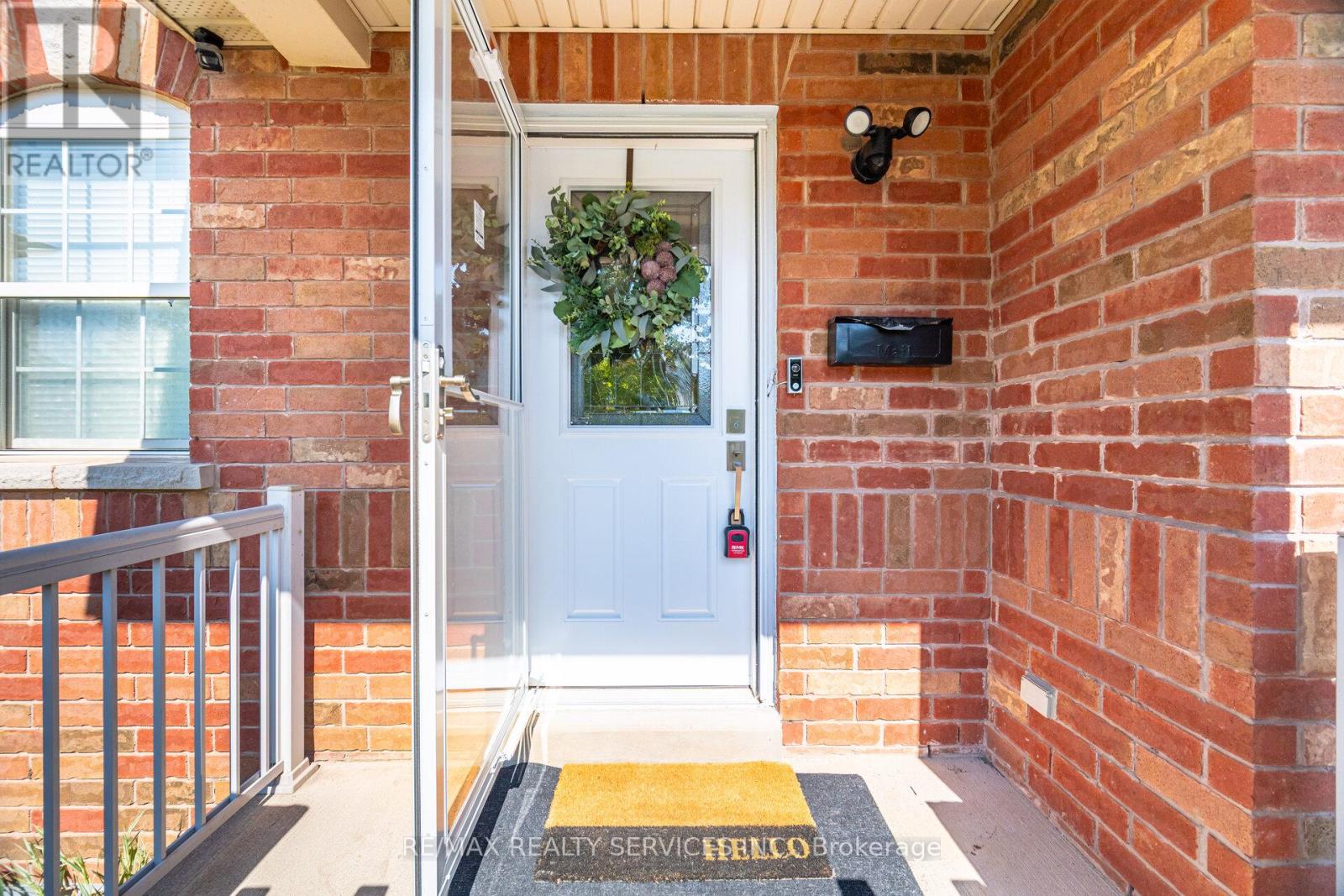 91 Young Crescent, Niagara-On-The-Lake, Ontario  L0S 1J7 - Photo 3 - X12408575