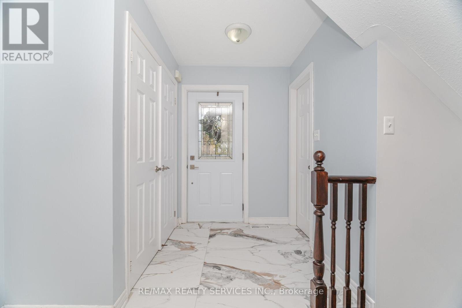 91 Young Crescent, Niagara-On-The-Lake, Ontario  L0S 1J7 - Photo 4 - X12408575