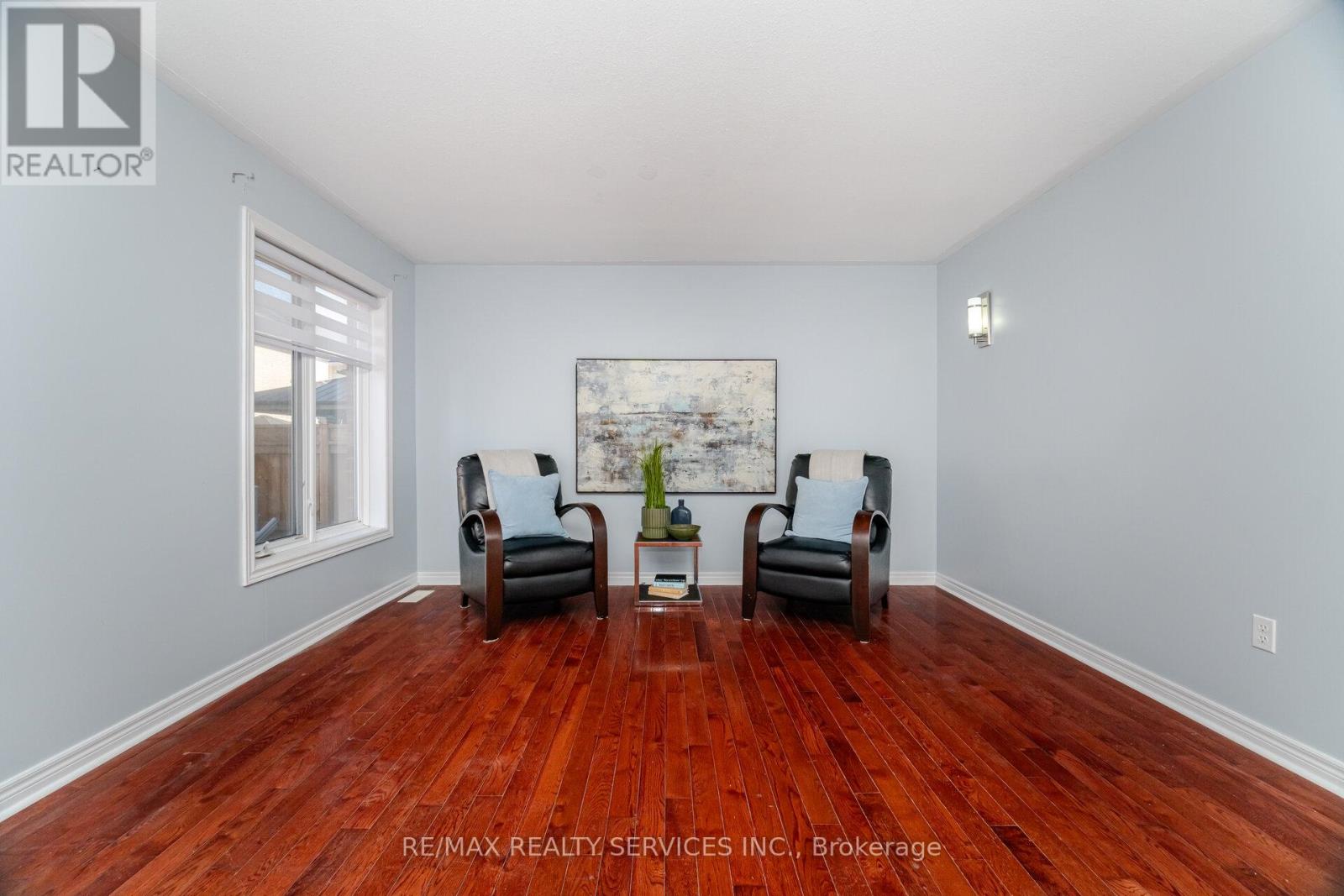 91 Young Crescent, Niagara-On-The-Lake, Ontario  L0S 1J7 - Photo 8 - X12408575