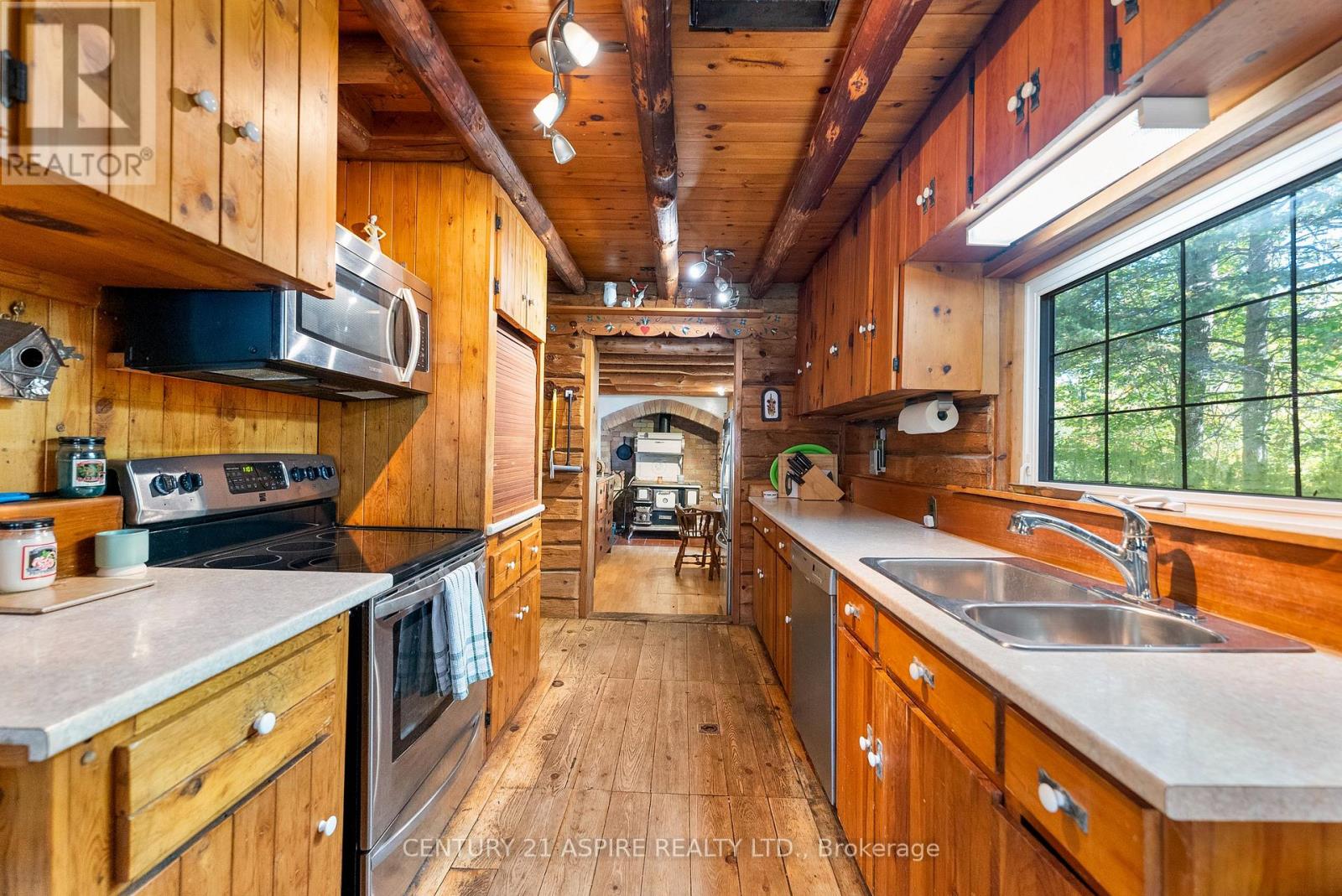 3050 Paugh Lake Road, Madawaska Valley, Ontario  K0J 1B0 - Photo 14 - X12408682