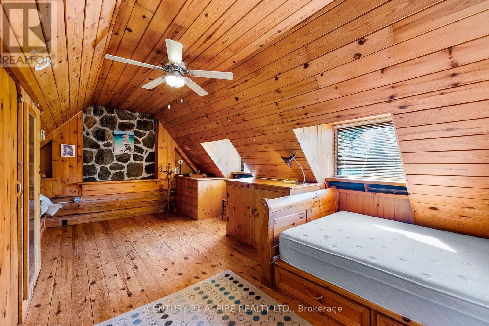 3050 Paugh Lake Road, Madawaska Valley, Ontario  K0J 1B0 - Photo 26 - X12408682
