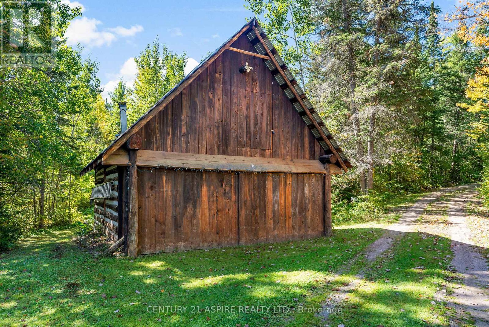 3050 Paugh Lake Road, Madawaska Valley, Ontario  K0J 1B0 - Photo 35 - X12408682