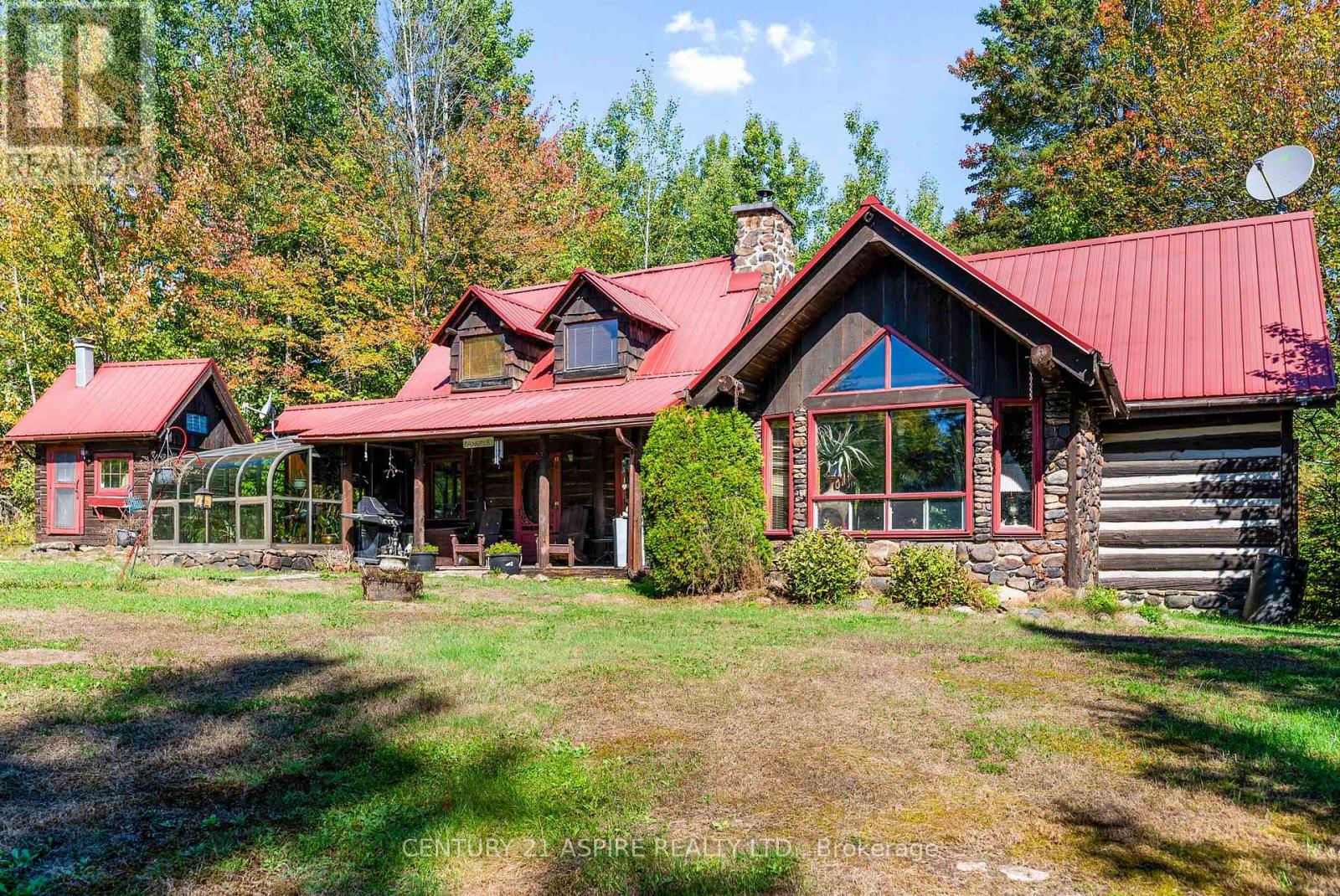 3050 Paugh Lake Road, Madawaska Valley, Ontario  K0J 1B0 - Photo 5 - X12408682