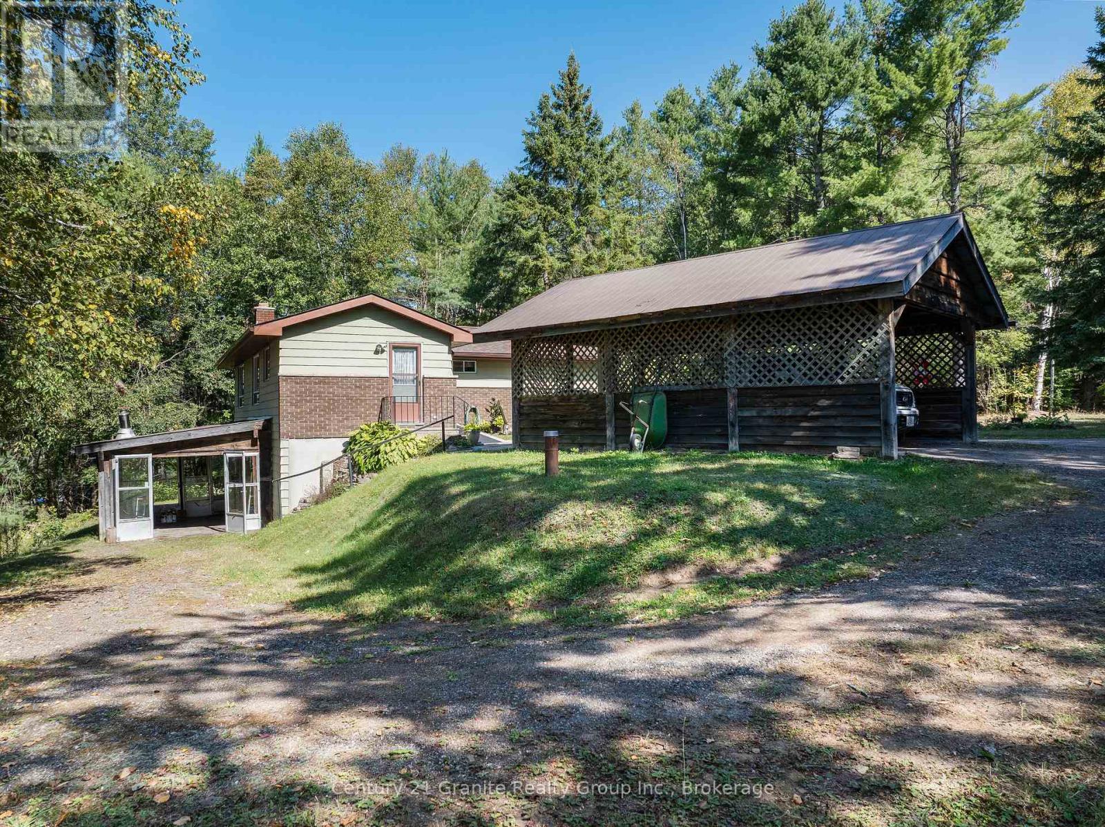 733 Bobcaygeon Road, Minden Hills, Ontario  K0M 2K0 - Photo 33 - X12408709